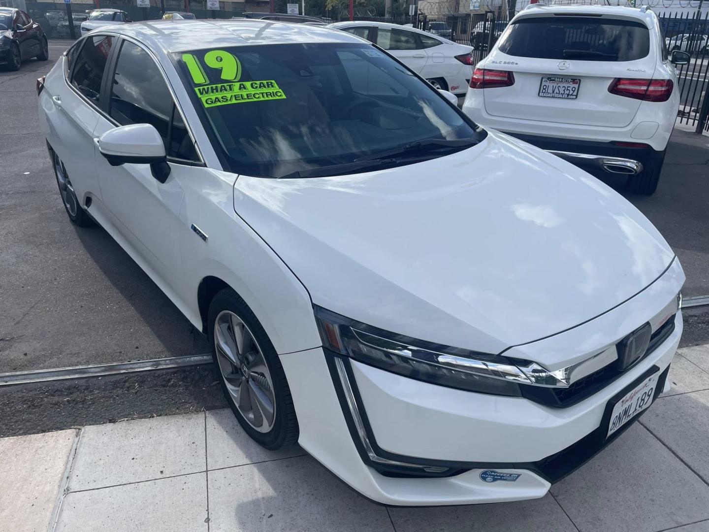 2019 Honda Clarity Plug-In Hybrid (JHMZC5F19KC) with an 1.5L L4 DOHC 16V HYBRID engine, CVT transmission, located at 744 E Miner Ave, Stockton, CA, 95202, (209) 944-5770, 37.956863, -121.282082 - PLUS TAXES AND FEES NO CHARGER AVAILABLE - Photo#1