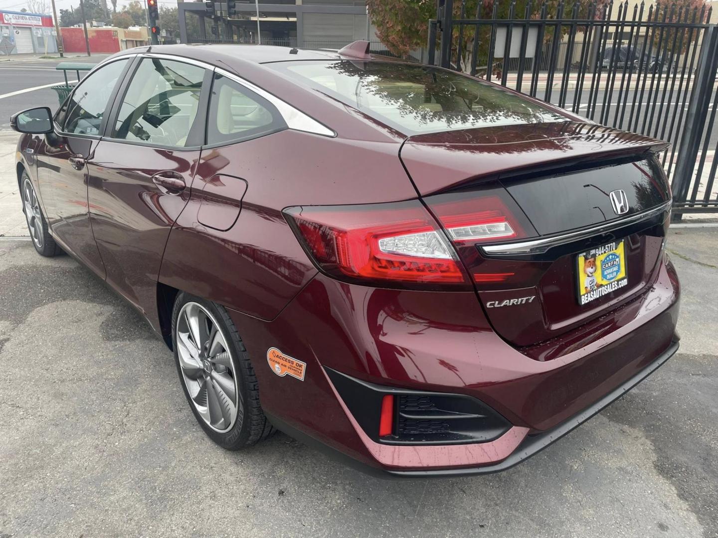 2019 Honda Clarity Plug-In Hybrid (JHMZC5F16KC) with an 1.5L L4 DOHC 16V HYBRID engine, CVT transmission, located at 744 E Miner Ave, Stockton, CA, 95202, (209) 944-5770, 37.956863, -121.282082 - PLUS TAXES AND FEES - Photo#9