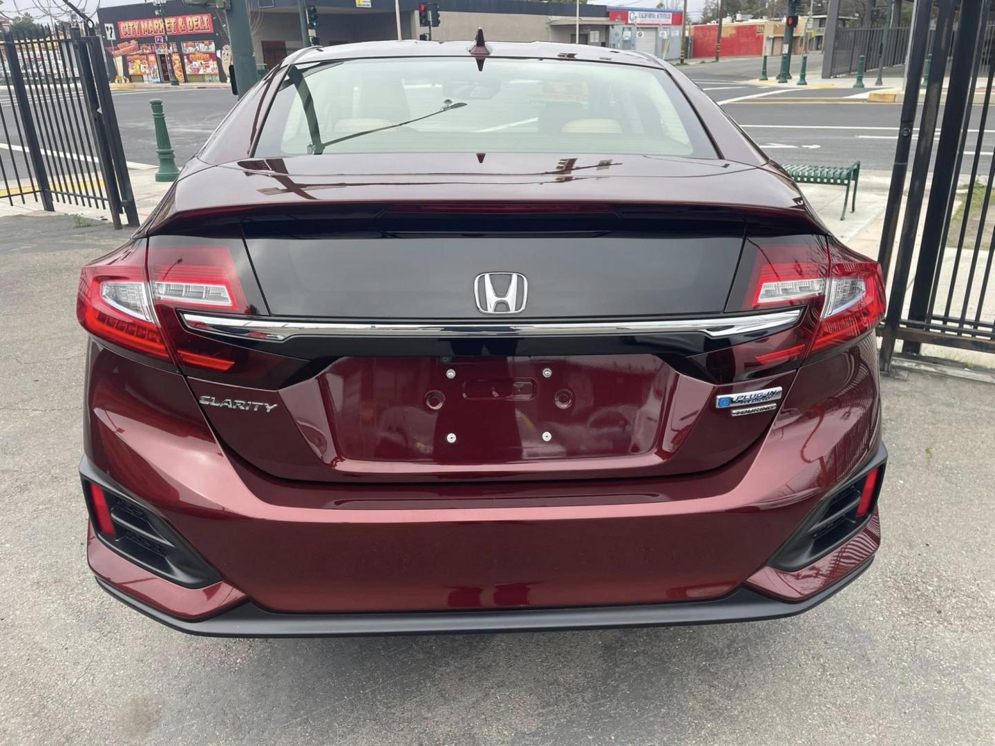 2019 Honda Clarity Touring Plug-In Hybrid (JHMZC5F38KC) with an 1.5L L4 DOHC 16V HYBRID engine, CVT transmission, located at 744 E Miner Ave, Stockton, CA, 95202, (209) 944-5770, 37.956863, -121.282082 - PLUS TAXES AND FEES - Photo#10