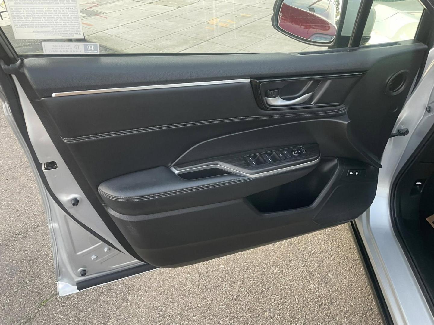 2019 Honda Clarity Plug-In Hybrid (JHMZC5F18KC) with an 1.5L L4 DOHC 16V HYBRID engine, CVT transmission, located at 744 E Miner Ave, Stockton, CA, 95202, (209) 944-5770, 37.956863, -121.282082 - PLUS TAXES AND FEES - Photo#5