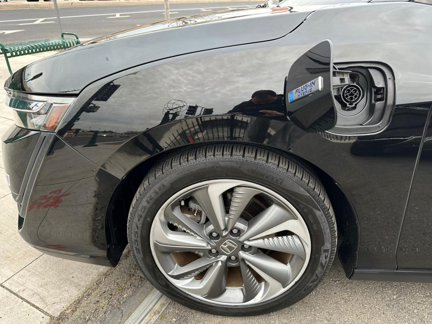 2019 Honda Clarity Plug-In Hybrid (JHMZC5F14KC) with an 1.5L L4 DOHC 16V HYBRID engine, CVT transmission, located at 744 E Miner Ave, Stockton, CA, 95202, (209) 944-5770, 37.956863, -121.282082 - Photo#5