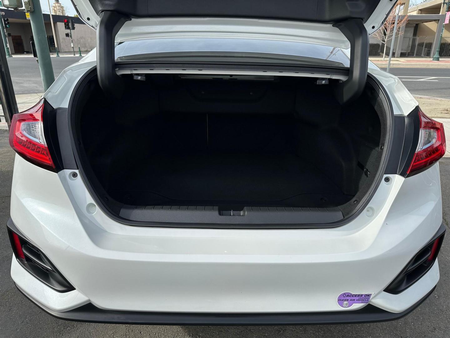 2019 Honda Clarity Plug-In Hybrid (JHMZC5F18KC) with an 1.5L L4 DOHC 16V HYBRID engine, CVT transmission, located at 744 E Miner Ave, Stockton, CA, 95202, (209) 944-5770, 37.956863, -121.282082 - Photo#12