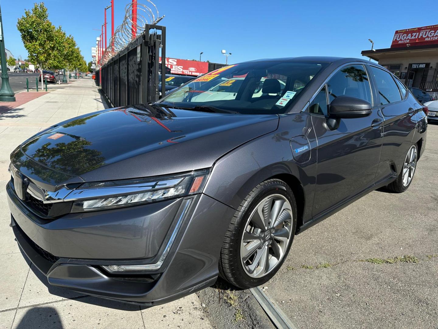 2019 Honda Clarity Plug-In Hybrid (JHMZC5F14KC) with an 1.5L L4 DOHC 16V HYBRID engine, CVT transmission, located at 744 E Miner Ave, Stockton, CA, 95202, (209) 944-5770, 37.956863, -121.282082 - Photo#3