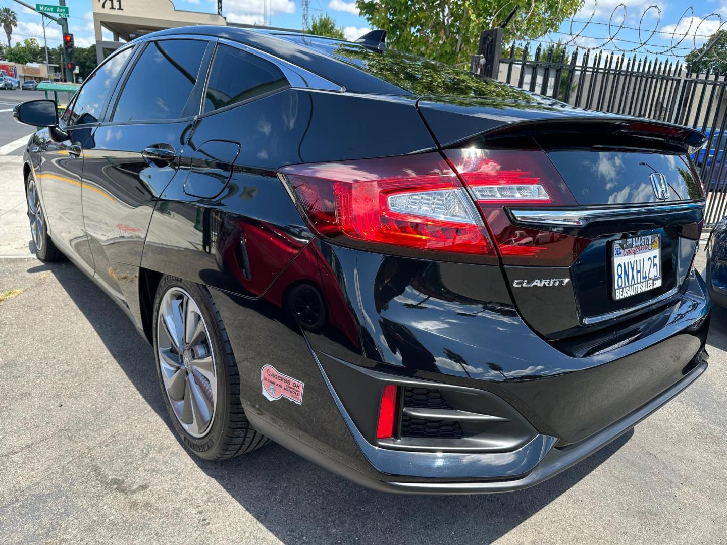 2019 Honda Clarity Plug-In Hybrid (JHMZC5F11KC) with an 1.5L L4 DOHC 16V HYBRID engine, CVT transmission, located at 744 E Miner Ave, Stockton, CA, 95202, (209) 944-5770, 37.956863, -121.282082- Photo#6