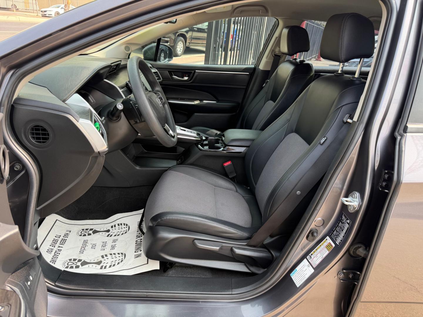 2019 Honda Clarity Plug-In Hybrid (JHMZC5F10KC) with an 1.5L L4 DOHC 16V HYBRID engine, CVT transmission, located at 744 E Miner Ave, Stockton, CA, 95202, (209) 944-5770, 37.956863, -121.282082- Photo#9