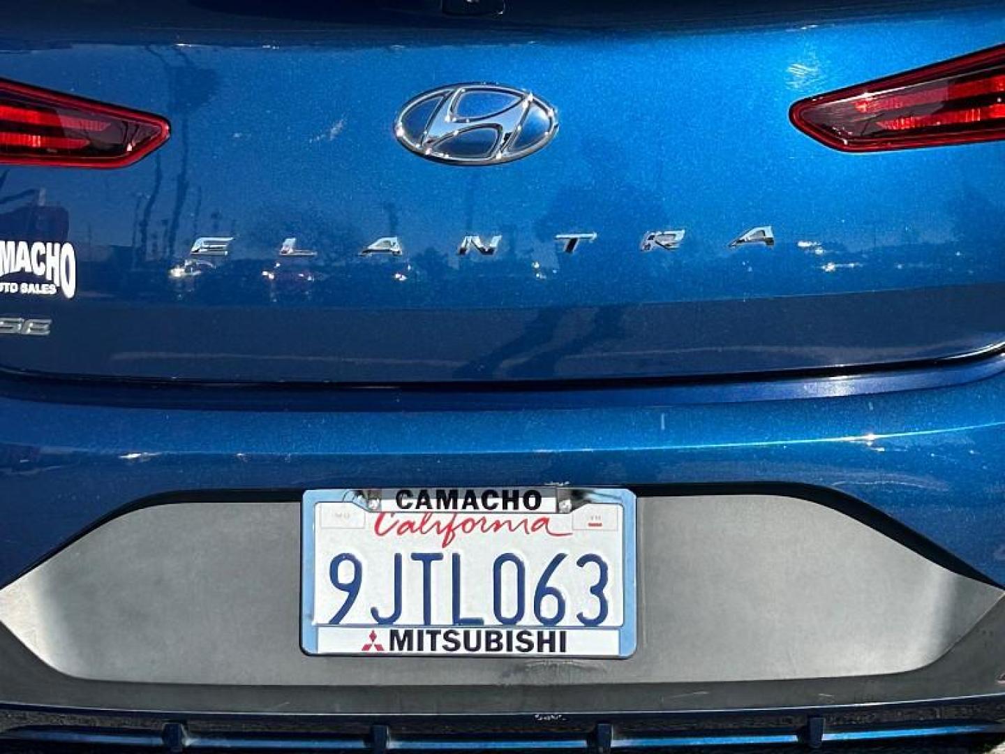 2019 BLUE Hyundai Elantra (5NPD74LF7KH) with an 4-Cyl 2.0 Liter engine, Automatic 6-Spd w/Shiftronic transmission, located at 412 Auto Vista Drive, Palmdale, 93551, (661) 945-0620, 34.592636, -118.136681- Photo#20