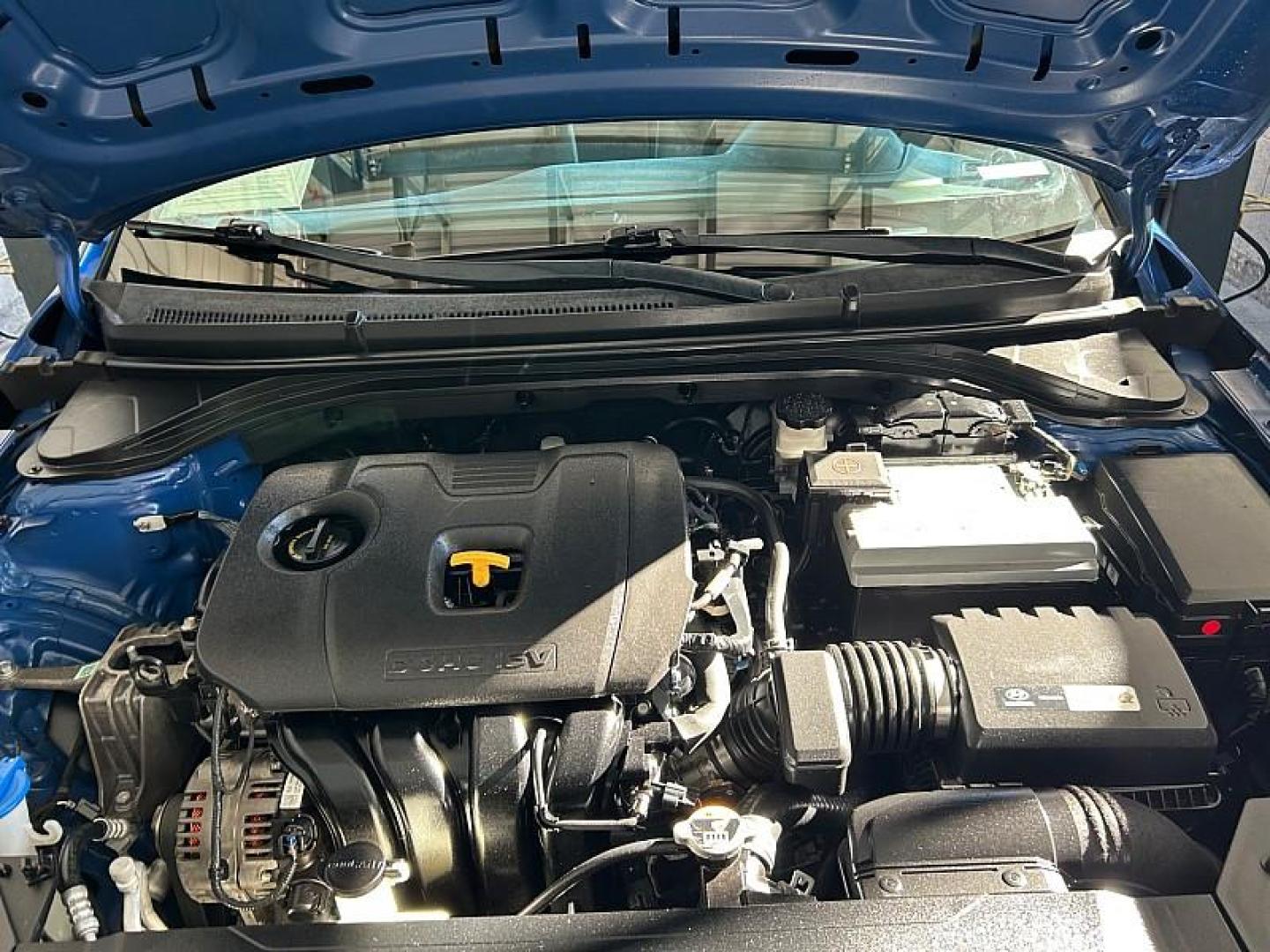 2019 BLUE Hyundai Elantra (5NPD74LF7KH) with an 4-Cyl 2.0 Liter engine, Automatic 6-Spd w/Shiftronic transmission, located at 412 Auto Vista Drive, Palmdale, 93551, (661) 945-0620, 34.592636, -118.136681- Photo#34