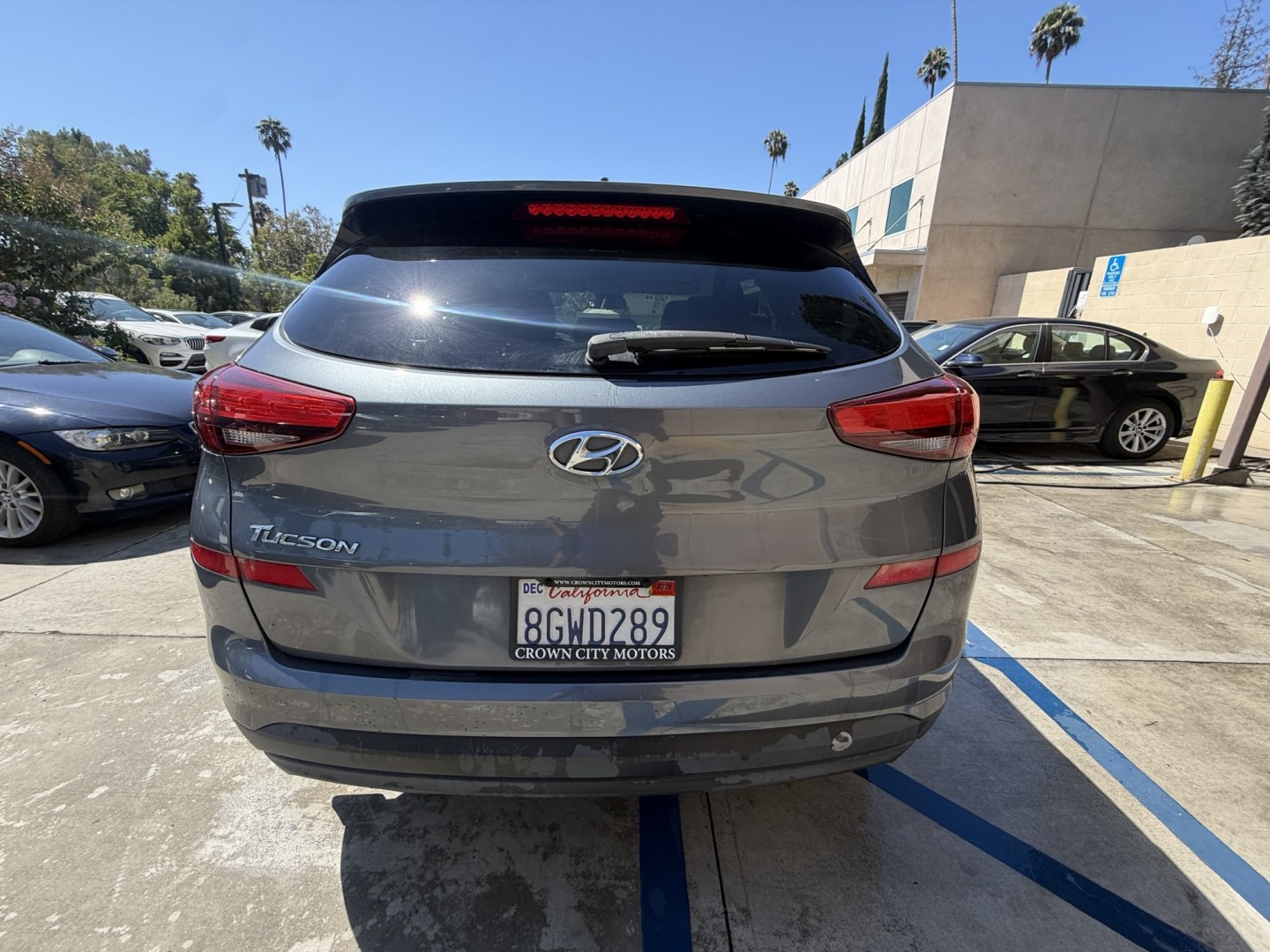 2019 Coliseum Gray /Black Hyundai Tucson SE (KM8J23A48KU) with an 2.0L L4 DOHC 16V engine, 6A transmission, located at 30 S. Berkeley Avenue, Pasadena, CA, 91107, (626) 248-7567, 34.145447, -118.109398 - DEALER IDENTIFIER: Crown City Motors Sales | Buy Here Pay Here Pasadena TARGET REGIONS: Pasadena, San Gabriel Valley, Riverside, San Bernardino FINANCING SPECIALTY: Subprime Auto Lending, In-House Financing, Bad Credit Car Loans CA VEHICLE: 2019 Hyundai Tucson SE 2.0L (VIN: KM8J23A48KU859863)- Photo#3