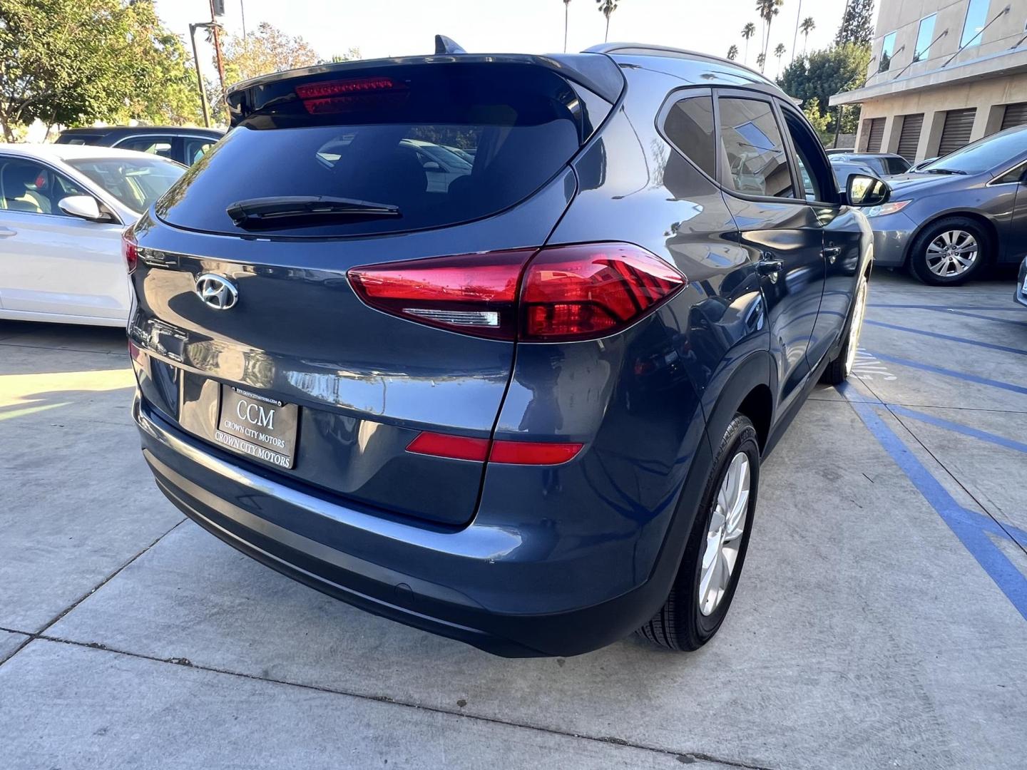 2019 Gray /BLACK Hyundai Tucson SEL (KM8J33A4XKU) with an 2.0L L4 DOHC 16V engine, 6A transmission, located at 30 S. Berkeley Avenue, Pasadena, CA, 91107, (626) 248-7567, 34.145447, -118.109398 - Crown City Motors is a used “Buy Here Pay Here” car dealer in Pasadena CA. “Buy Here Pay Here” financing, means that when you purchase your vehicle from our dealership, that you make the payments to the dealership as well. We do not need the banks approval to get you approved for a used auto - Photo#9