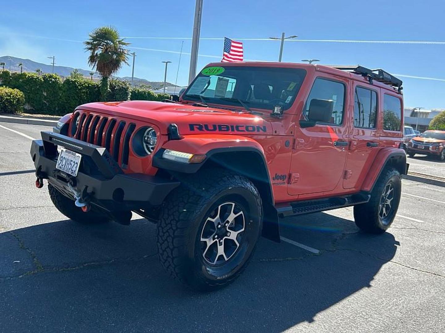 2019 ORANGE Jeep Wrangler Unlimited (1C4HJXFG1KW) with an 6-Cyl 3.6 Liter engine, Automatic transmission, located at 412 Auto Vista Drive, Palmdale, 93551, (661) 945-0620, 34.592636, -118.136681 - Photo#8