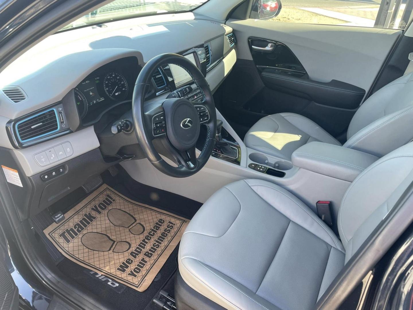 2019 Kia Niro Plug In Hybrid EX Premium (KNDCC3LD7K5) , 6A transmission, located at 744 E Miner Ave, Stockton, CA, 95202, (209) 944-5770, 37.956863, -121.282082 - PLUS TAXES AND FEES NO CHARGER AVAILABLE - Photo#7