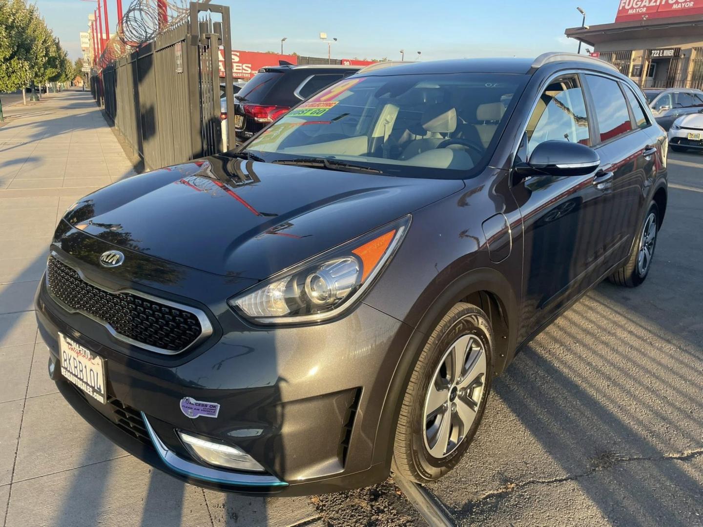 2019 Kia Niro Plug In Hybrid EX (KNDCD3LD8K5) , 6A transmission, located at 744 E Miner Ave, Stockton, CA, 95202, (209) 944-5770, 37.956863, -121.282082 - PLUS TAXES AND FEES NO CHARGER AVAILABLE - Photo#3