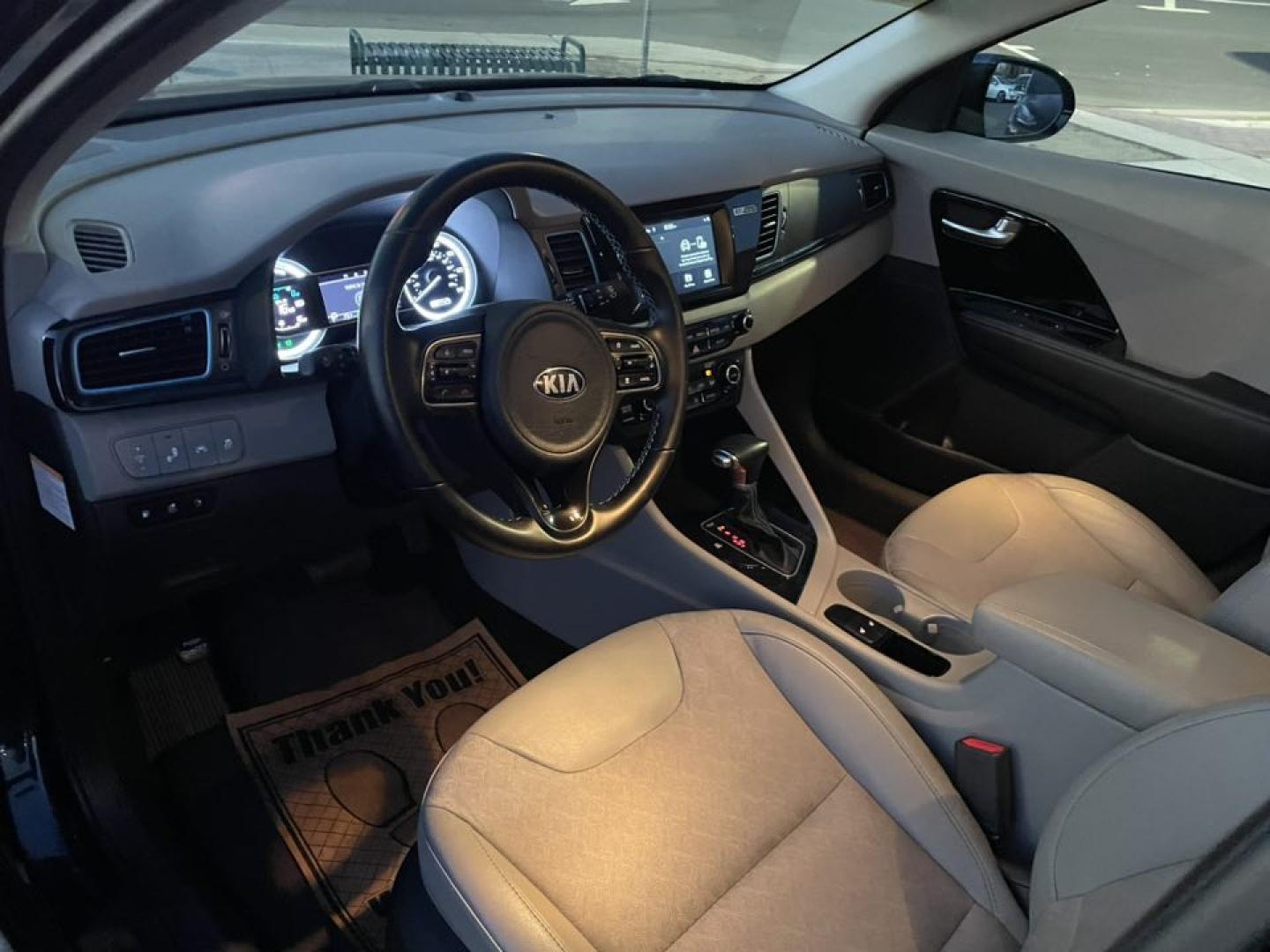 2019 Kia Niro Plug In Hybrid EX (KNDCD3LD5K5) , 6A transmission, located at 744 E Miner Ave, Stockton, CA, 95202, (209) 944-5770, 37.956863, -121.282082 - PLUS TAXES AND FEES NO CHARGER AVAILABLE - Photo#6