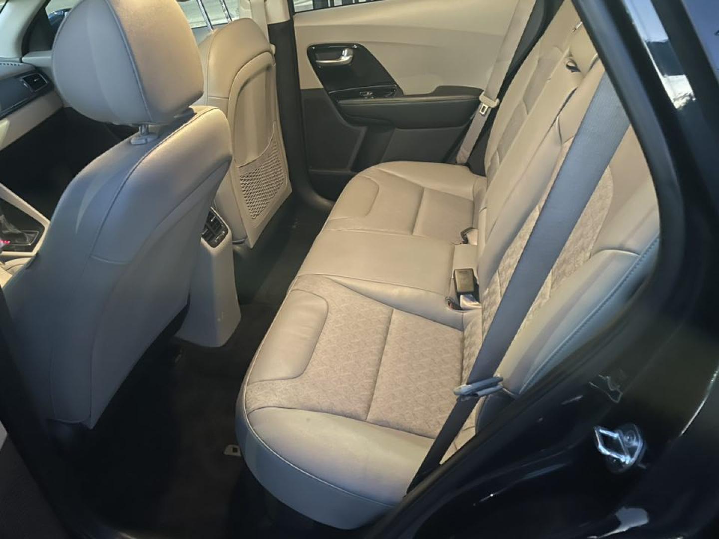 2019 Kia Niro Plug In Hybrid EX (KNDCD3LD5K5) , 6A transmission, located at 744 E Miner Ave, Stockton, CA, 95202, (209) 944-5770, 37.956863, -121.282082 - PLUS TAXES AND FEES NO CHARGER AVAILABLE - Photo#8