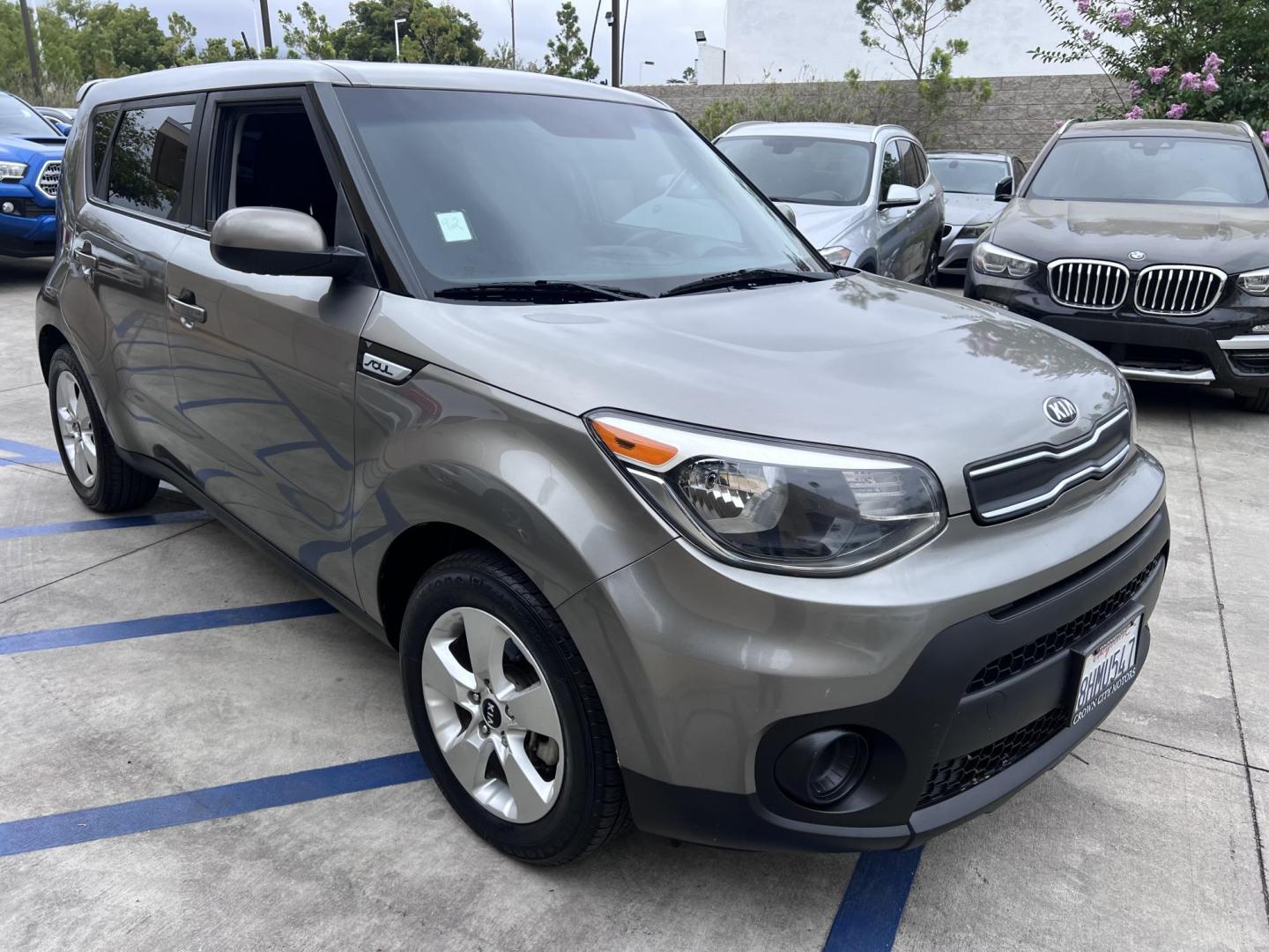 2019 Gray /black Kia Soul Base 6M (KNDJN2A20K7) with an 1.6L L4 DOHC 16V engine, 6M transmission, located at 30 S. Berkeley Avenue, Pasadena, CA, 91107, (626) 248-7567, 34.145447, -118.109398 - Crown City Motors is a used “Buy Here Pay Here” car dealer in Pasadena CA. “Buy Here Pay Here” financing, means that when you purchase your vehicle from our dealership, that you make the payments to the dealership as well. We do not need the banks approval to get you approved for a used auto - Photo#2