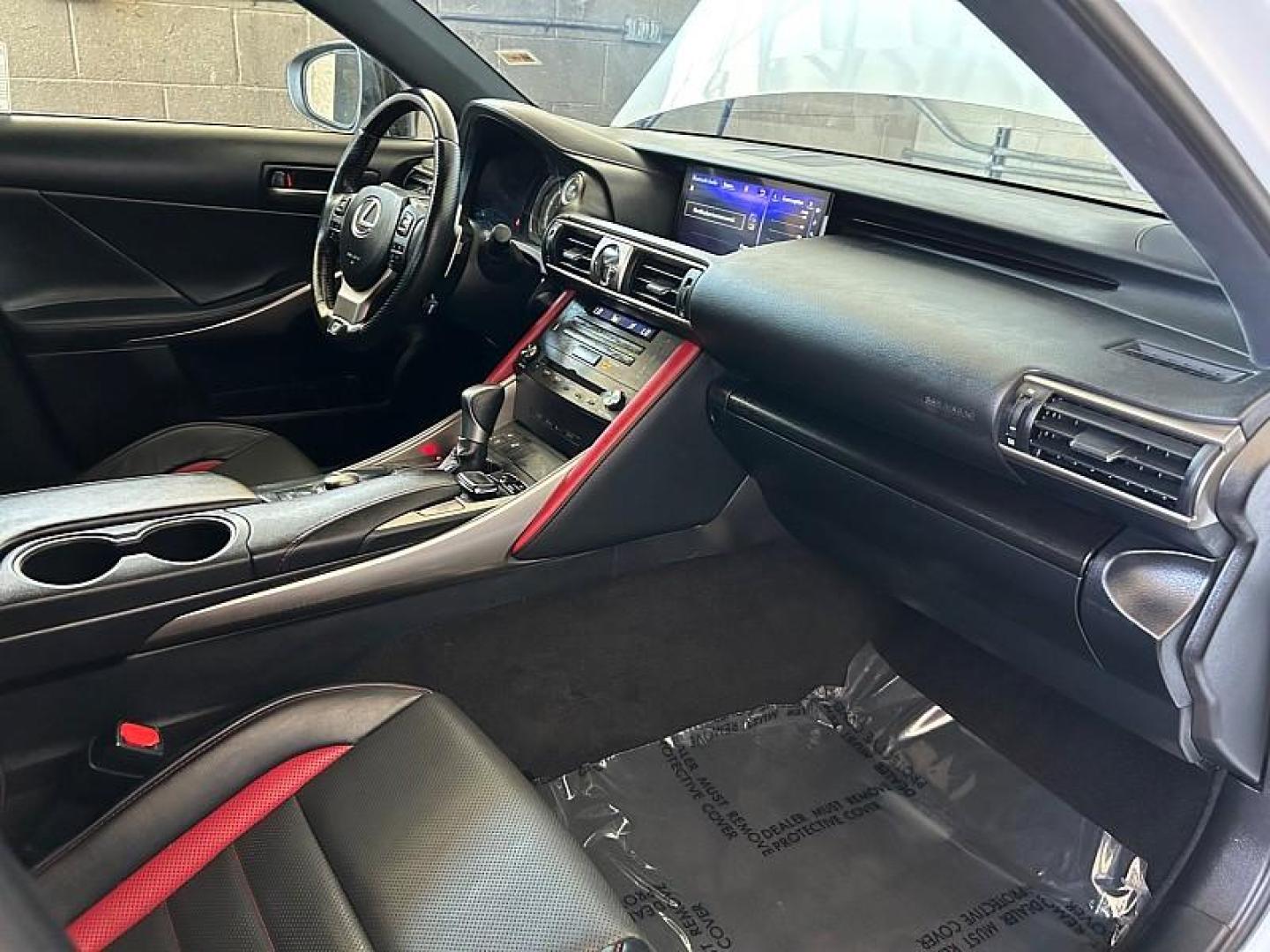 2019 WHITE Lexus IS (JTHBA1D28K5) with an 4-Cyl Turbo 2.0 Liter engine, Automatic 8-Spd Sport w/Direct Shift transmission, located at 412 Auto Vista Drive, Palmdale, 93551, (661) 945-0620, 34.592636, -118.136681 - Photo#28