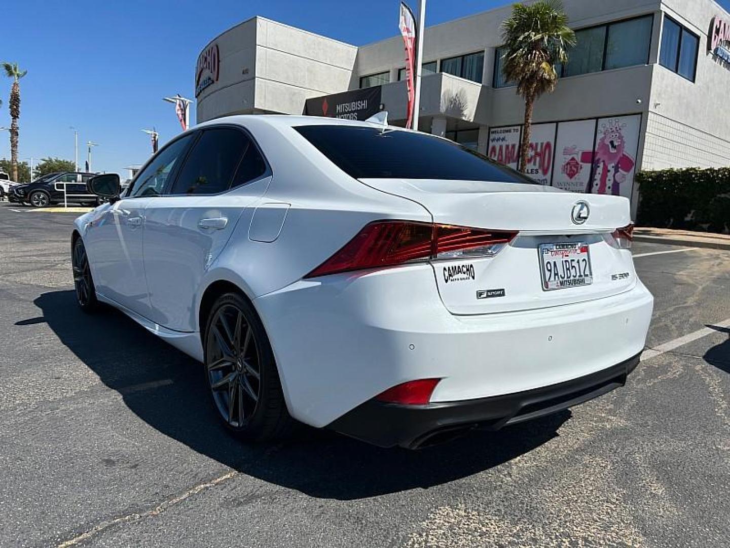2019 WHITE Lexus IS (JTHBA1D28K5) with an 4-Cyl Turbo 2.0 Liter engine, Automatic 8-Spd Sport w/Direct Shift transmission, located at 412 Auto Vista Drive, Palmdale, 93551, (661) 945-0620, 34.592636, -118.136681 - Photo#4