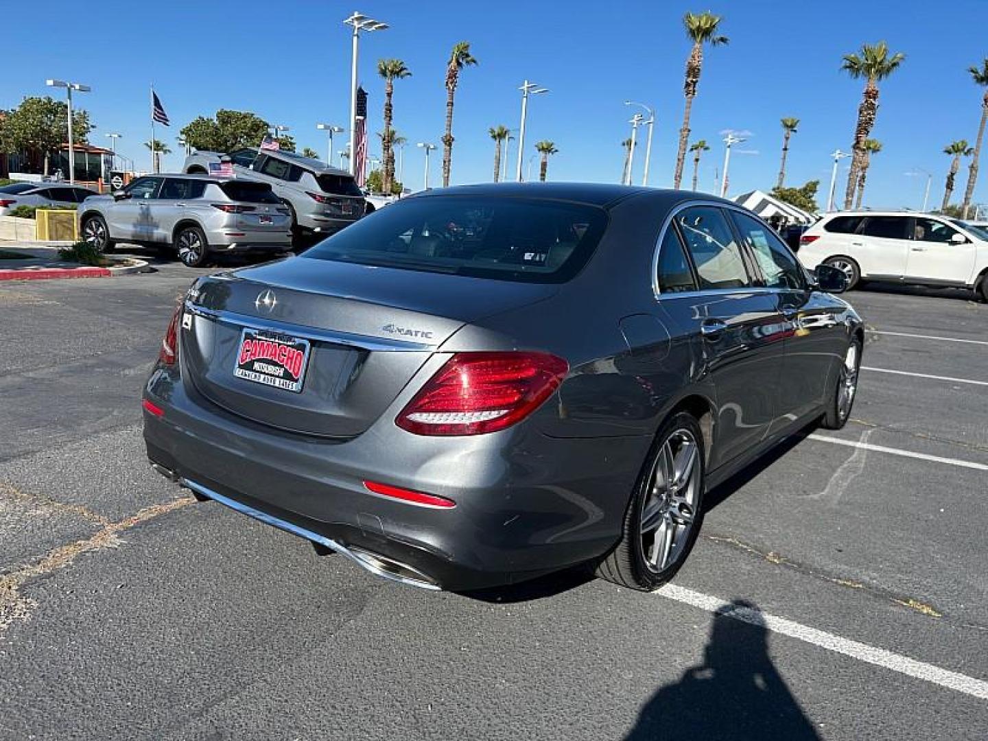 2019 GRAY Mercedes-Benz E-Class (WDDZF4KB0KA) with an 4-Cyl Turbo 2.0 Liter engine, Automatic 9-Spd 9G-Tronic transmission, located at 412 Auto Vista Drive, Palmdale, 93551, (661) 945-0620, 34.592636, -118.136681 - Photo#3