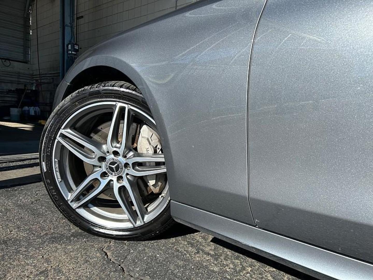 2019 GRAY Mercedes-Benz E-Class (WDDZF4KB0KA) with an 4-Cyl Turbo 2.0 Liter engine, Automatic 9-Spd 9G-Tronic transmission, located at 412 Auto Vista Drive, Palmdale, 93551, (661) 945-0620, 34.592636, -118.136681 - Photo#15