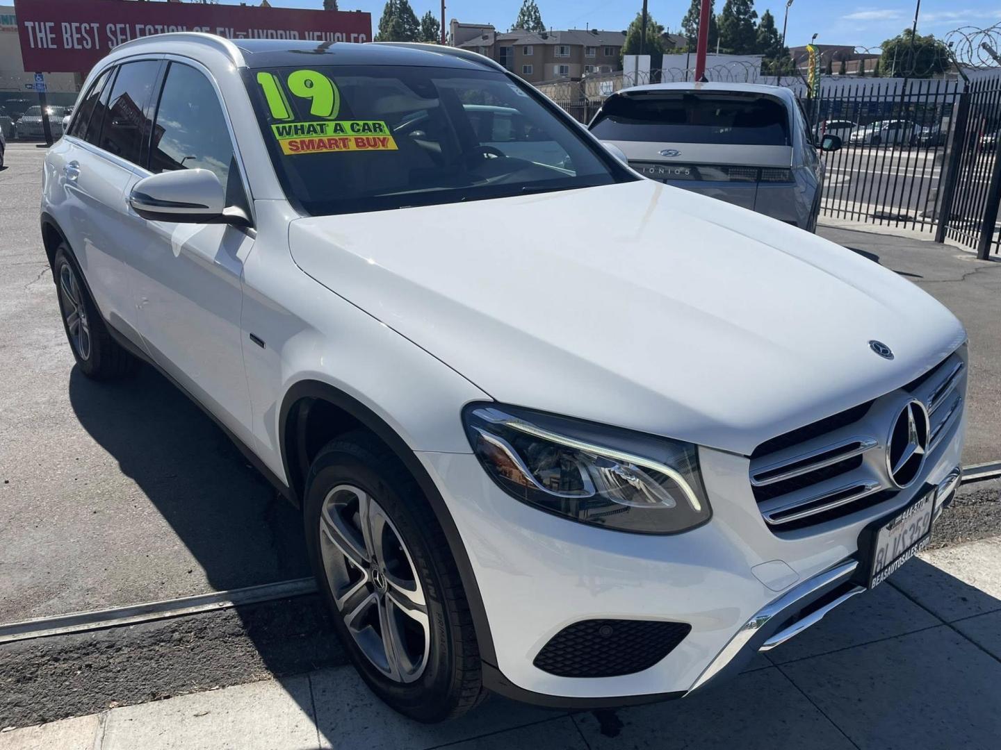 2019 Mercedes-Benz GLC-Class GLC 350e 4MATIC (WDC0G5EB3KF) with an 2.0L L4 DOHC 16V HYBRID engine, 7A transmission, located at 744 E Miner Ave, Stockton, CA, 95202, (209) 944-5770, 37.956863, -121.282082 - PLUS TAXES AND FEES NO CHARGER AVAILABLE - Photo#0