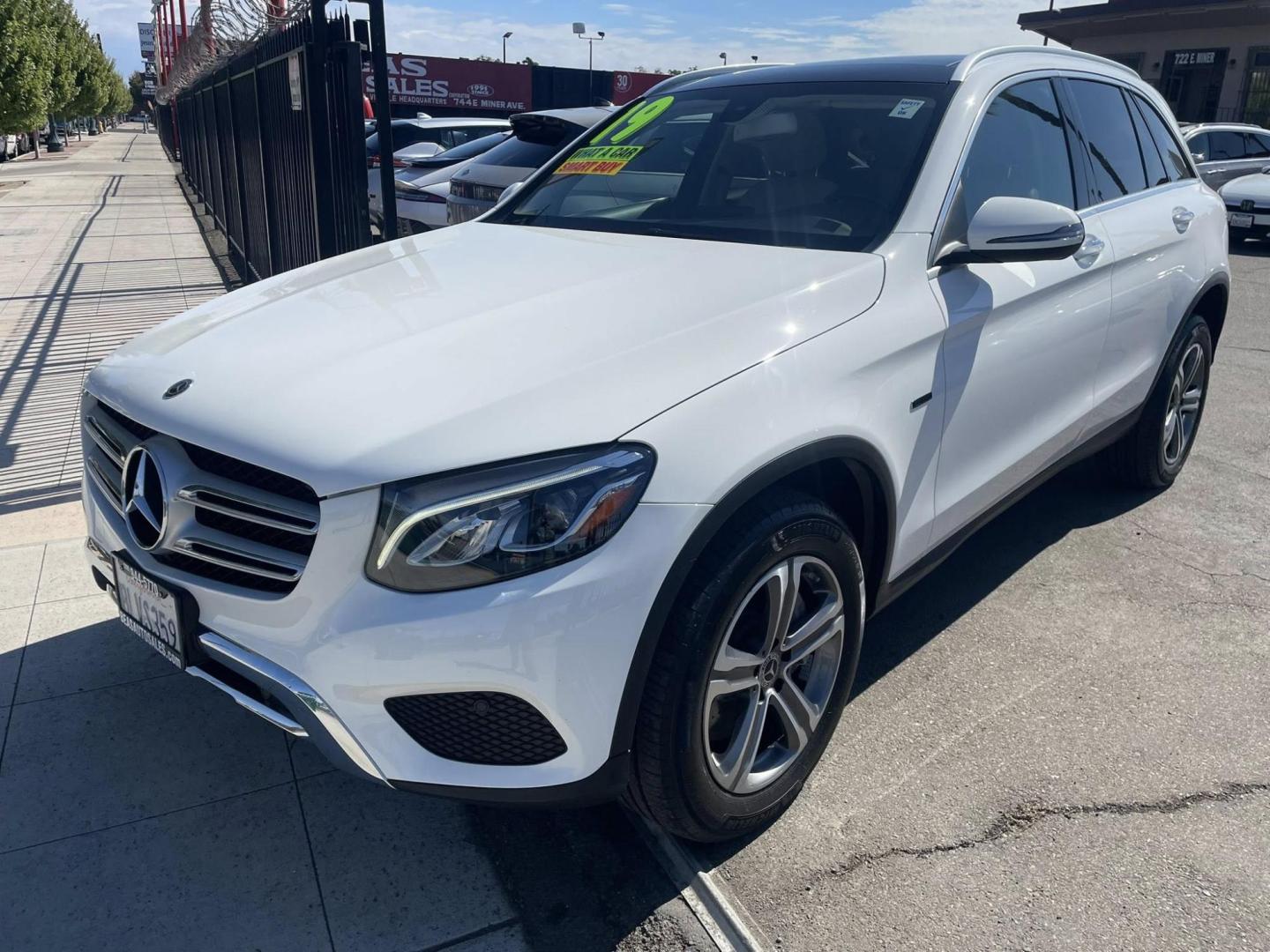 2019 Mercedes-Benz GLC-Class GLC 350e 4MATIC (WDC0G5EB3KF) with an 2.0L L4 DOHC 16V HYBRID engine, 7A transmission, located at 744 E Miner Ave, Stockton, CA, 95202, (209) 944-5770, 37.956863, -121.282082 - PLUS TAXES AND FEES NO CHARGER AVAILABLE - Photo#3
