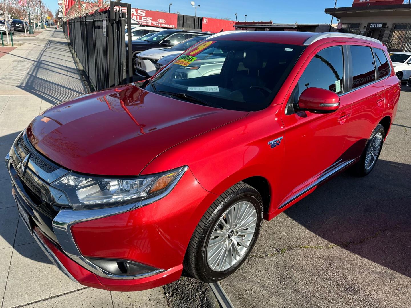 2019 Mitsubishi Outlander PHEV GT (JA4J24A59KZ) with an 2.0L L4 DOHC 16V HYBRID engine, 1A transmission, located at 744 E Miner Ave, Stockton, CA, 95202, (209) 944-5770, 37.956863, -121.282082 - Photo#4