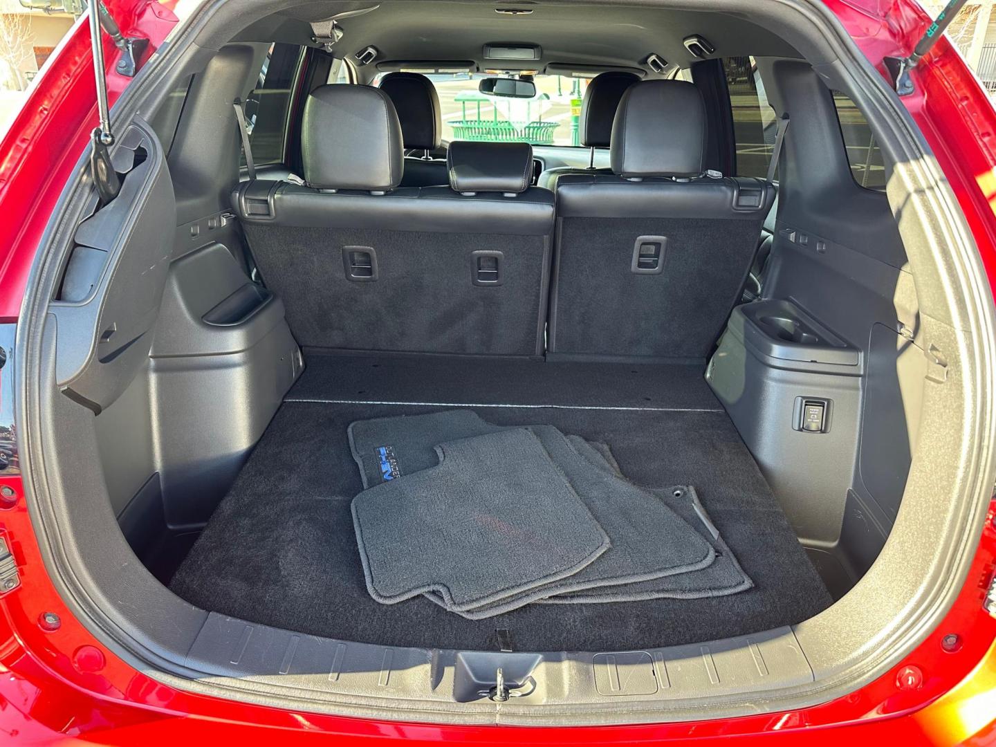 2019 Mitsubishi Outlander PHEV GT (JA4J24A59KZ) with an 2.0L L4 DOHC 16V HYBRID engine, 1A transmission, located at 744 E Miner Ave, Stockton, CA, 95202, (209) 944-5770, 37.956863, -121.282082 - Photo#11