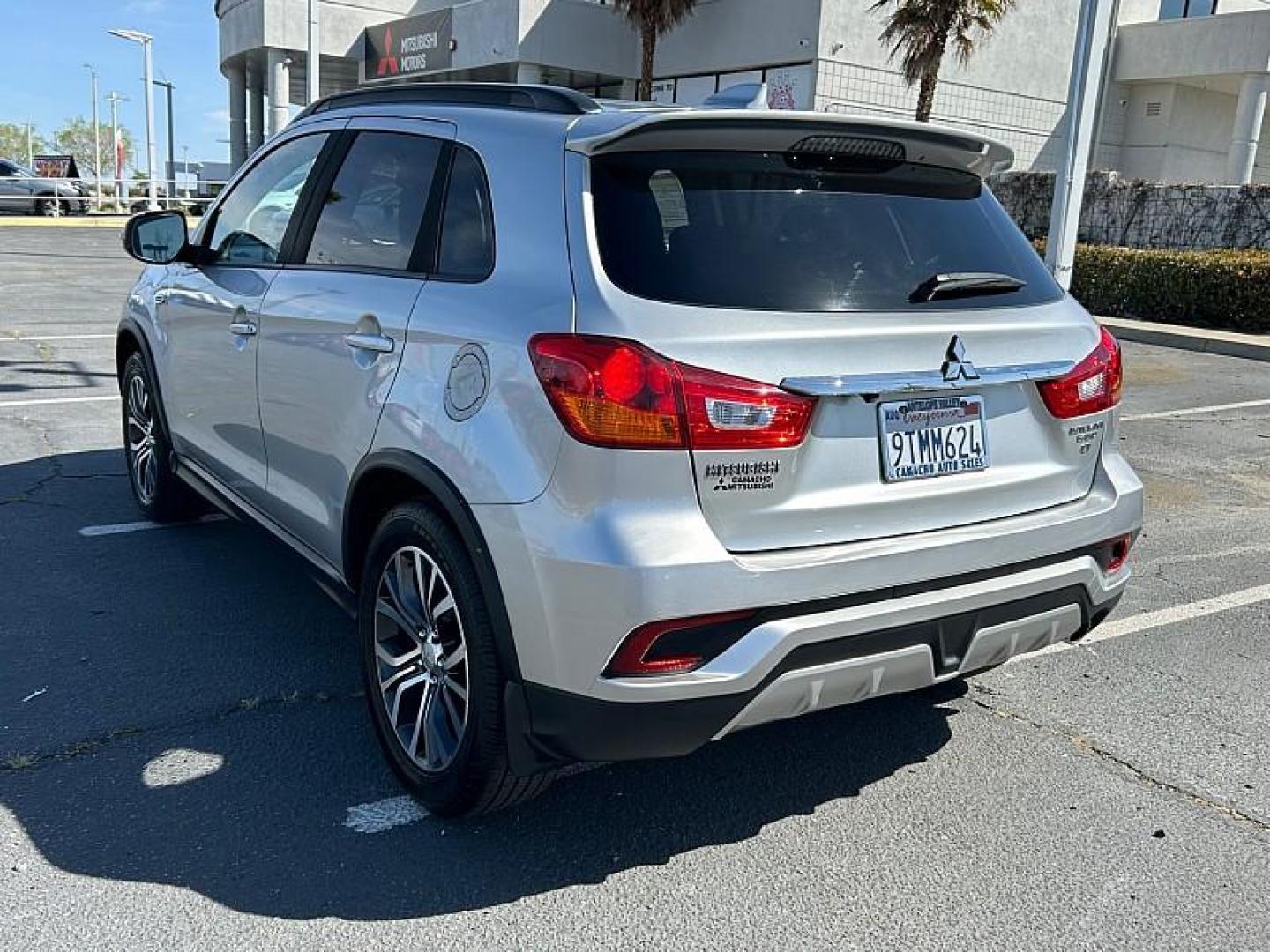 2019 SILVER Mitsubishi Outlander Sport (JA4AP4AW0KU) with an 4-Cyl 2.4 Liter engine, Automatic CVT w/Sportronic transmission, located at 412 Auto Vista Drive, Palmdale, 93551, (661) 945-0620, 34.592636, -118.136681 - Photo#4