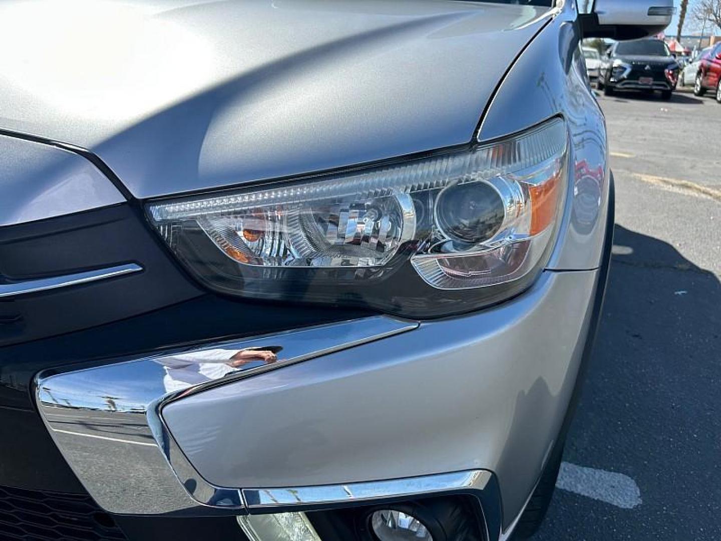 2019 SILVER Mitsubishi Outlander Sport (JA4AP4AW0KU) with an 4-Cyl 2.4 Liter engine, Automatic CVT w/Sportronic transmission, located at 412 Auto Vista Drive, Palmdale, 93551, (661) 945-0620, 34.592636, -118.136681 - Photo#8