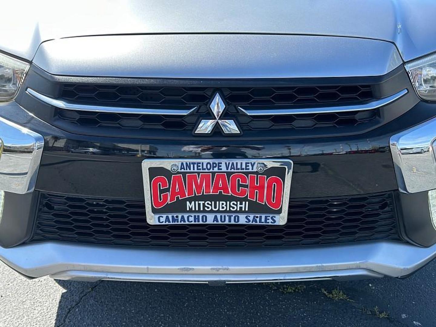 2019 SILVER Mitsubishi Outlander Sport (JA4AP4AW0KU) with an 4-Cyl 2.4 Liter engine, Automatic CVT w/Sportronic transmission, located at 412 Auto Vista Drive, Palmdale, 93551, (661) 945-0620, 34.592636, -118.136681 - Photo#9