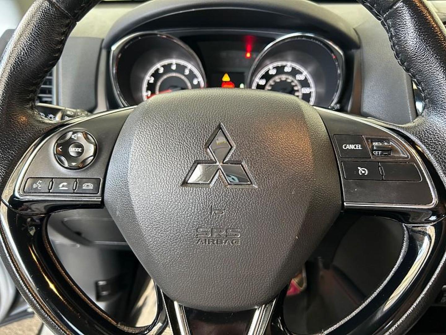 2019 SILVER Mitsubishi Outlander Sport (JA4AP4AW0KU) with an 4-Cyl 2.4 Liter engine, Automatic CVT w/Sportronic transmission, located at 412 Auto Vista Drive, Palmdale, 93551, (661) 945-0620, 34.592636, -118.136681 - Photo#18