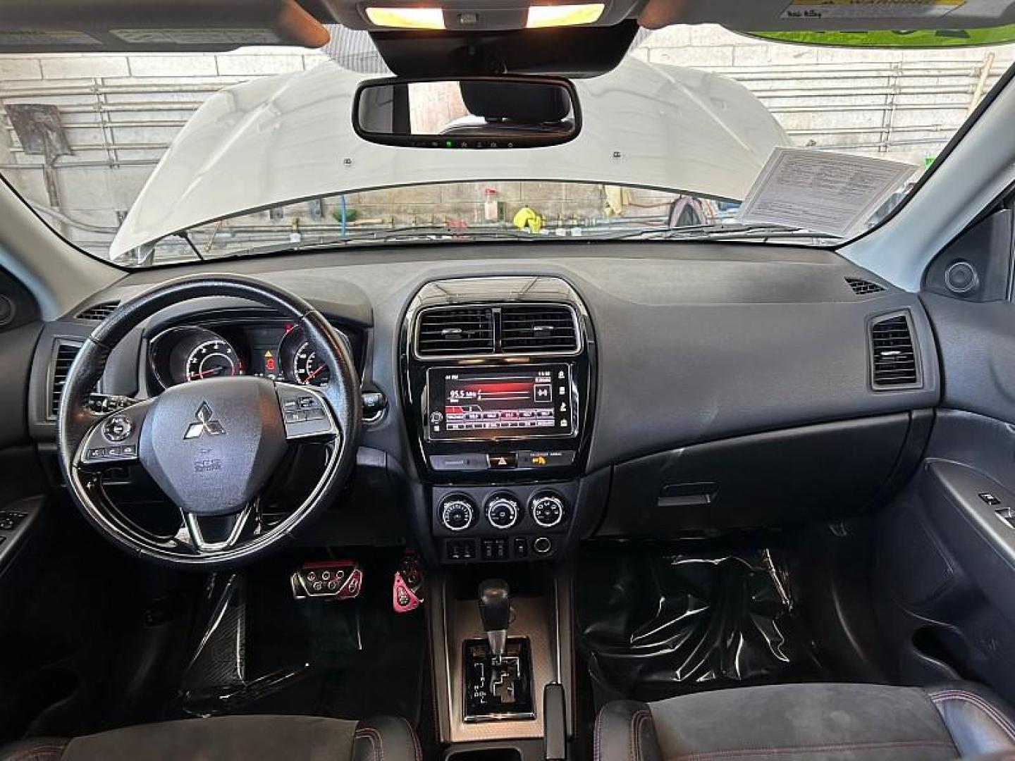 2019 SILVER Mitsubishi Outlander Sport (JA4AP4AW0KU) with an 4-Cyl 2.4 Liter engine, Automatic CVT w/Sportronic transmission, located at 412 Auto Vista Drive, Palmdale, 93551, (661) 945-0620, 34.592636, -118.136681 - Photo#23