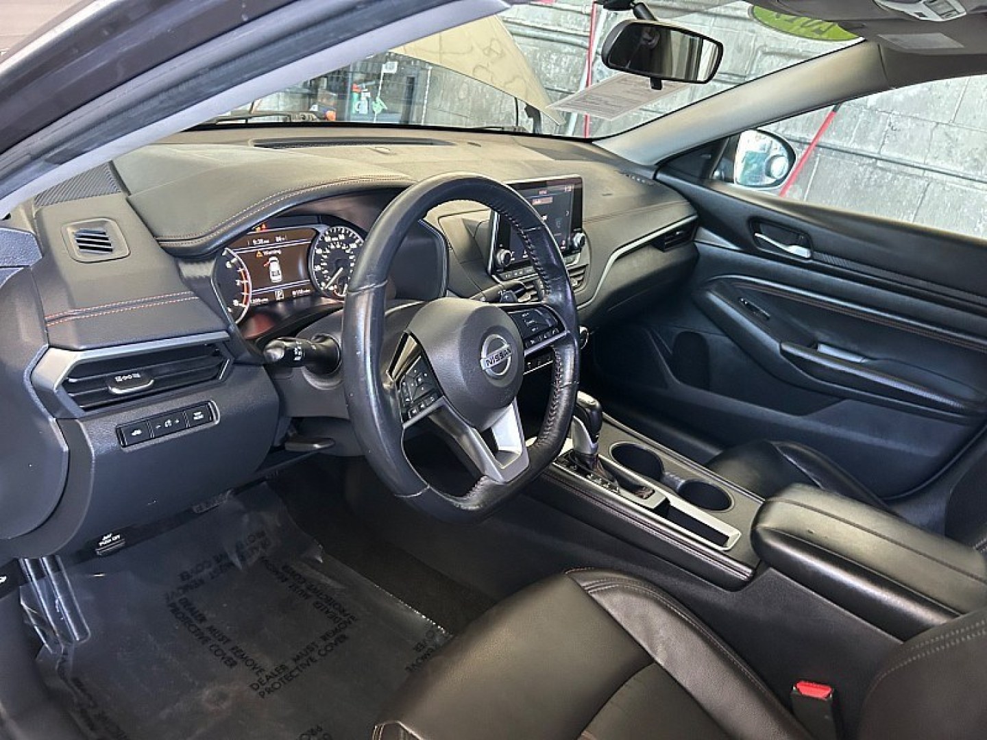 2019 Gray Nissan Altima (1N4BL4CV7KN) with an 4-Cyl 2.5 Liter engine, Automatic Xtronic CVT transmission, located at 412 Auto Vista Drive, Palmdale, 93551, (661) 945-0620, 34.592636, -118.136681- Photo#9