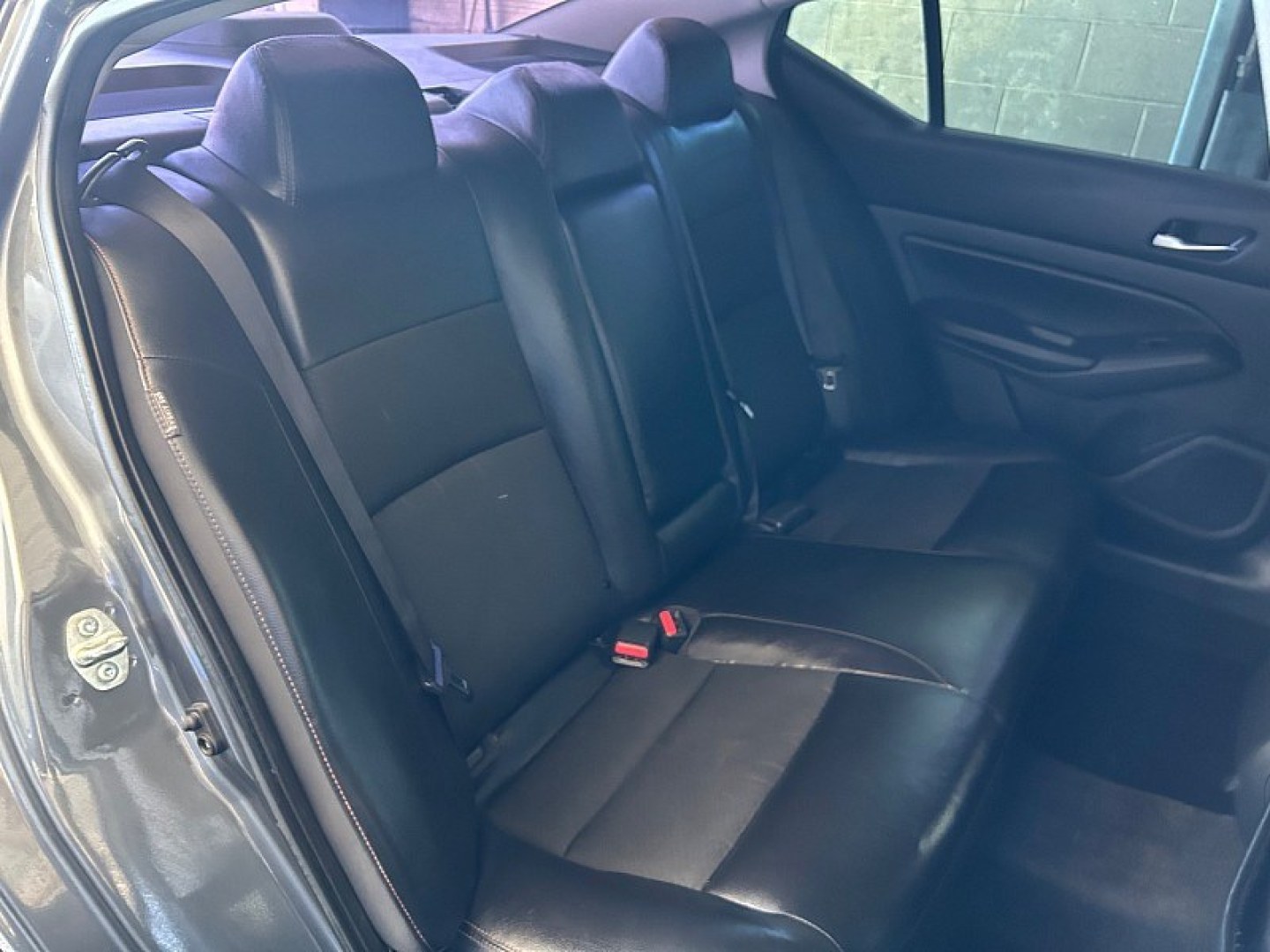 2019 Gray Nissan Altima (1N4BL4CV7KN) with an 4-Cyl 2.5 Liter engine, Automatic Xtronic CVT transmission, located at 412 Auto Vista Drive, Palmdale, 93551, (661) 945-0620, 34.592636, -118.136681- Photo#18