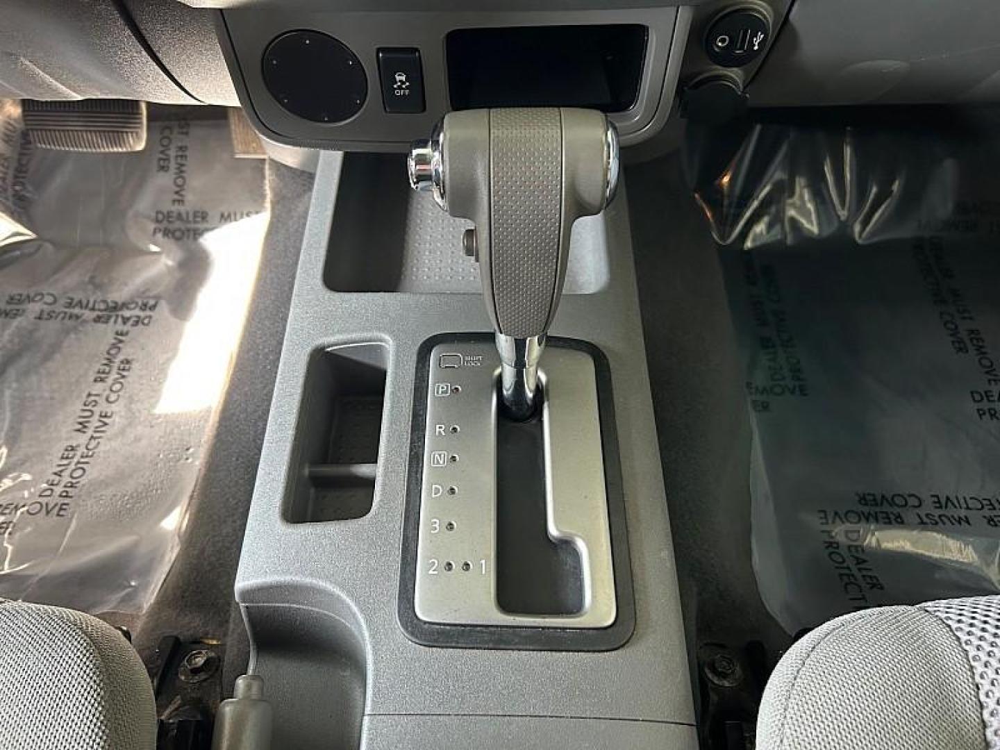 2019 BLACK Nissan Frontier 2WD (1N6AD0ERXKN) with an V6 4.0 Liter engine, Automatic 5-Spd transmission, located at 412 Auto Vista Drive, Palmdale, 93551, (661) 945-0620, 34.592636, -118.136681 - Photo#7