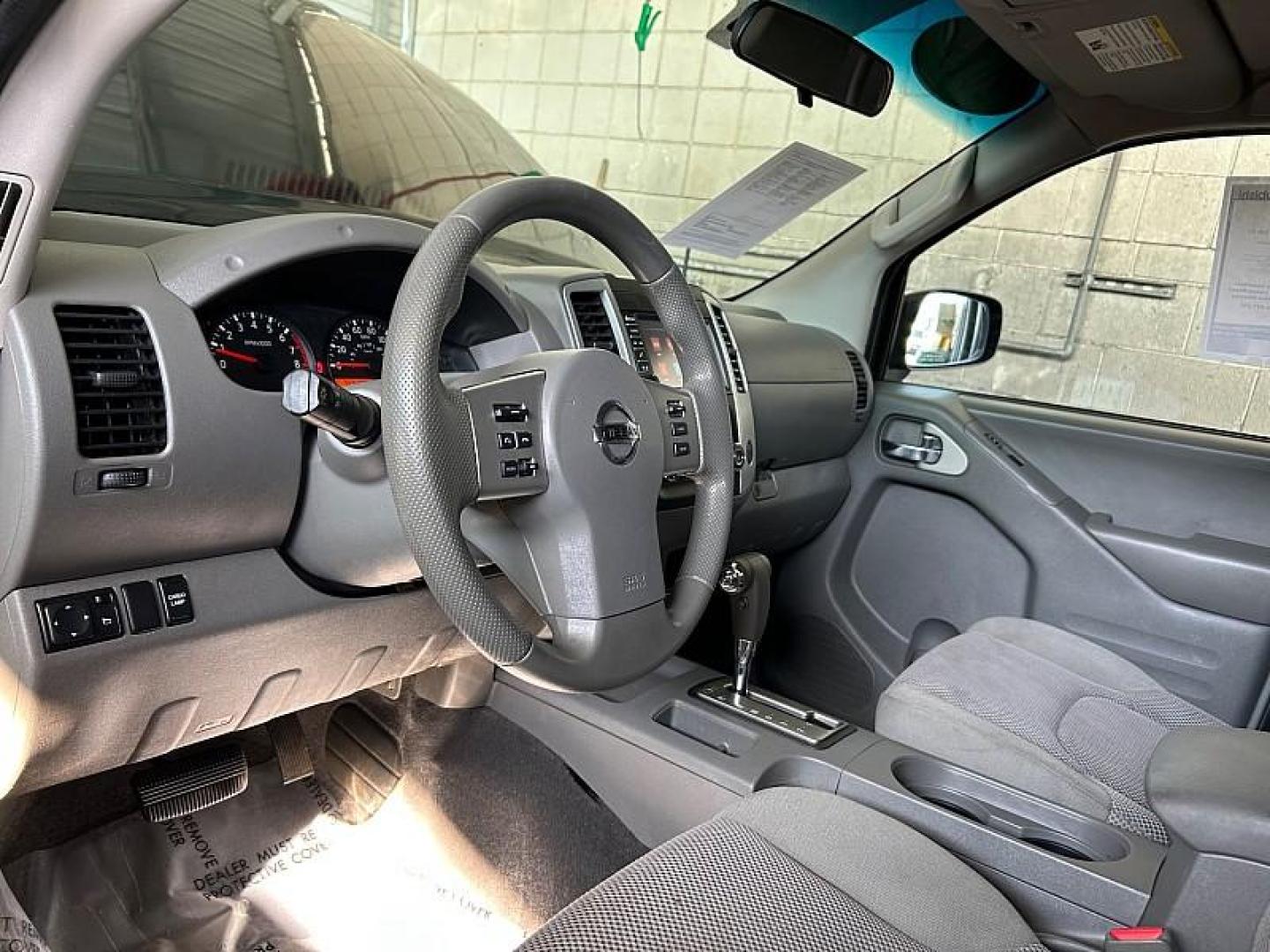 2019 BLACK Nissan Frontier 2WD (1N6AD0ERXKN) with an V6 4.0 Liter engine, Automatic 5-Spd transmission, located at 412 Auto Vista Drive, Palmdale, 93551, (661) 945-0620, 34.592636, -118.136681 - Photo#14