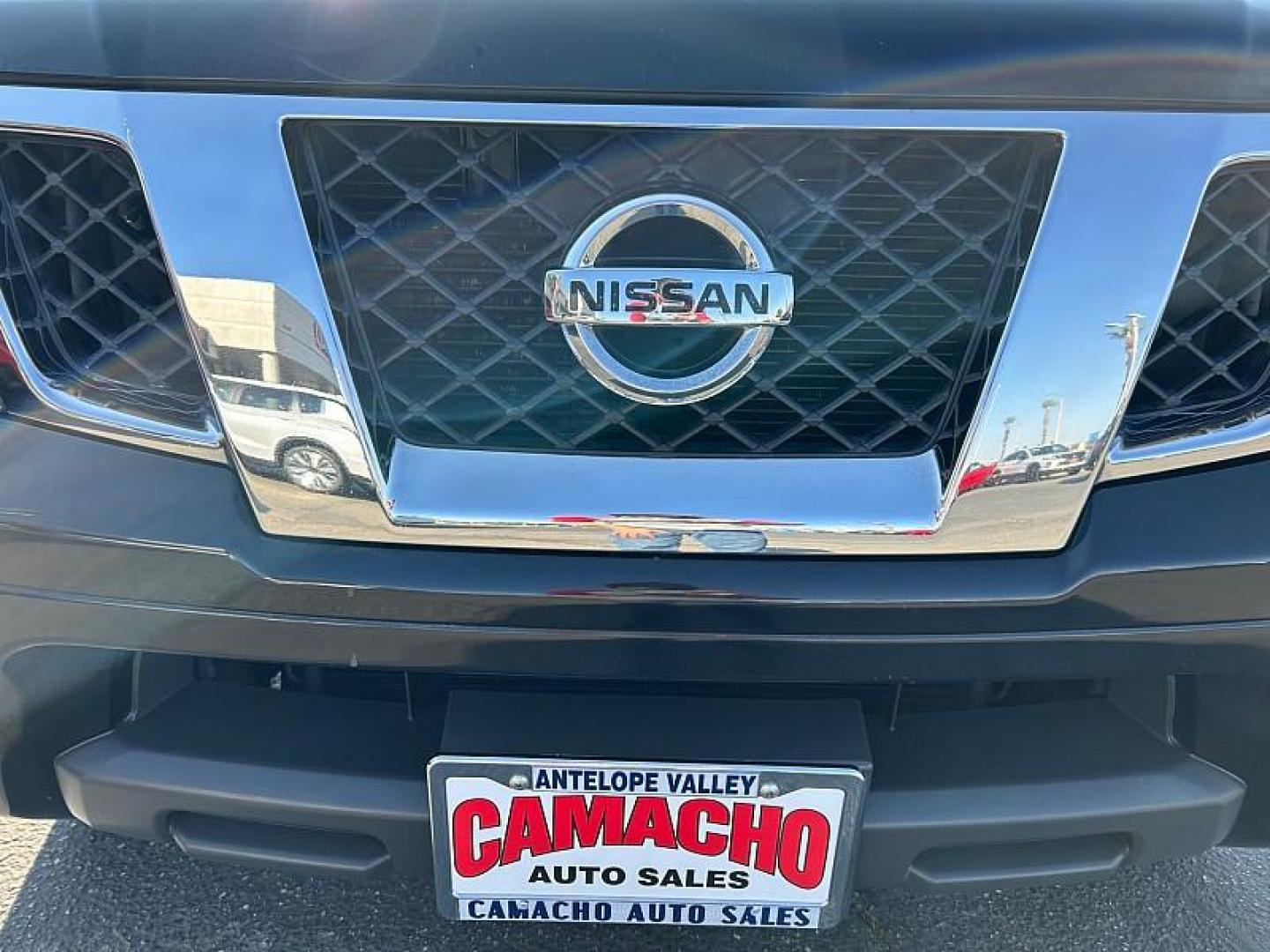 2019 BLACK Nissan Frontier 2WD (1N6AD0ERXKN) with an V6 4.0 Liter engine, Automatic 5-Spd transmission, located at 412 Auto Vista Drive, Palmdale, 93551, (661) 945-0620, 34.592636, -118.136681 - Photo#23