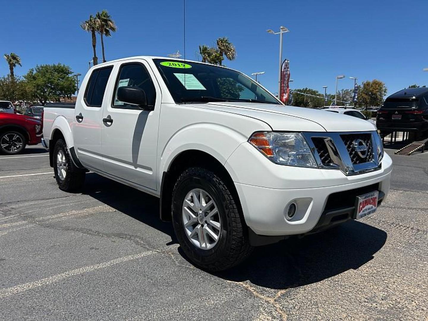 2019 WHITE Nissan Frontier 4WD (1N6AD0EV1KN) with an V6 4.0 Liter engine, Automatic 5-Spd transmission, located at 412 Auto Vista Drive, Palmdale, 93551, (661) 945-0620, 34.592636, -118.136681 - Photo#0