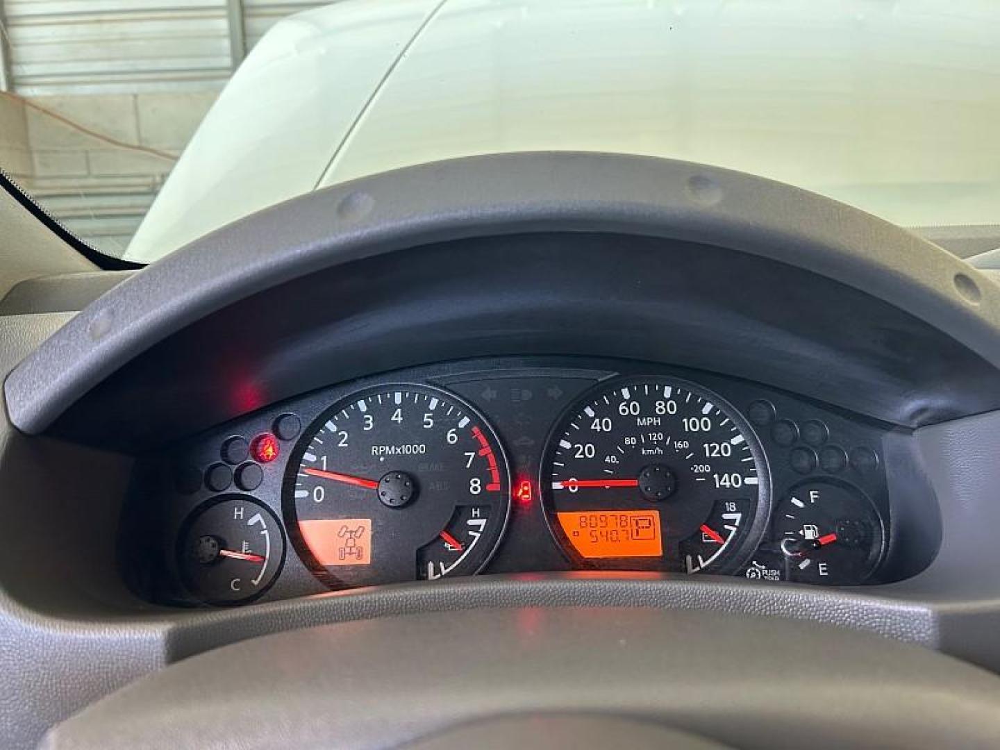 2019 WHITE Nissan Frontier 4WD (1N6AD0EV1KN) with an V6 4.0 Liter engine, Automatic 5-Spd transmission, located at 412 Auto Vista Drive, Palmdale, 93551, (661) 945-0620, 34.592636, -118.136681 - Photo#10