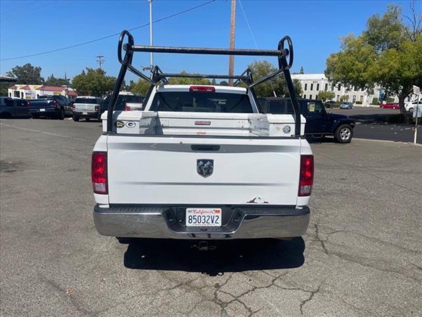 2019 Bright White Clear Coat RAM 1500 Classic Tradesman (1C6RR6FT1KS) with an 5.7L HEMI 5.7L V8 395hp 410ft. Sequential Multiport Fuel Injection engine, 8-Speed Shiftable Automatic transmission, located at 800 Riverside Ave, Roseville, CA, 95678, 916-773-4549 & Toll Free: 866-719-4393, 38.732265, -121.291039 - QUAD CAB TRADESMAN 5.7 HEMI V8 ONE OWNER CLEAN CARFAX - Photo#10