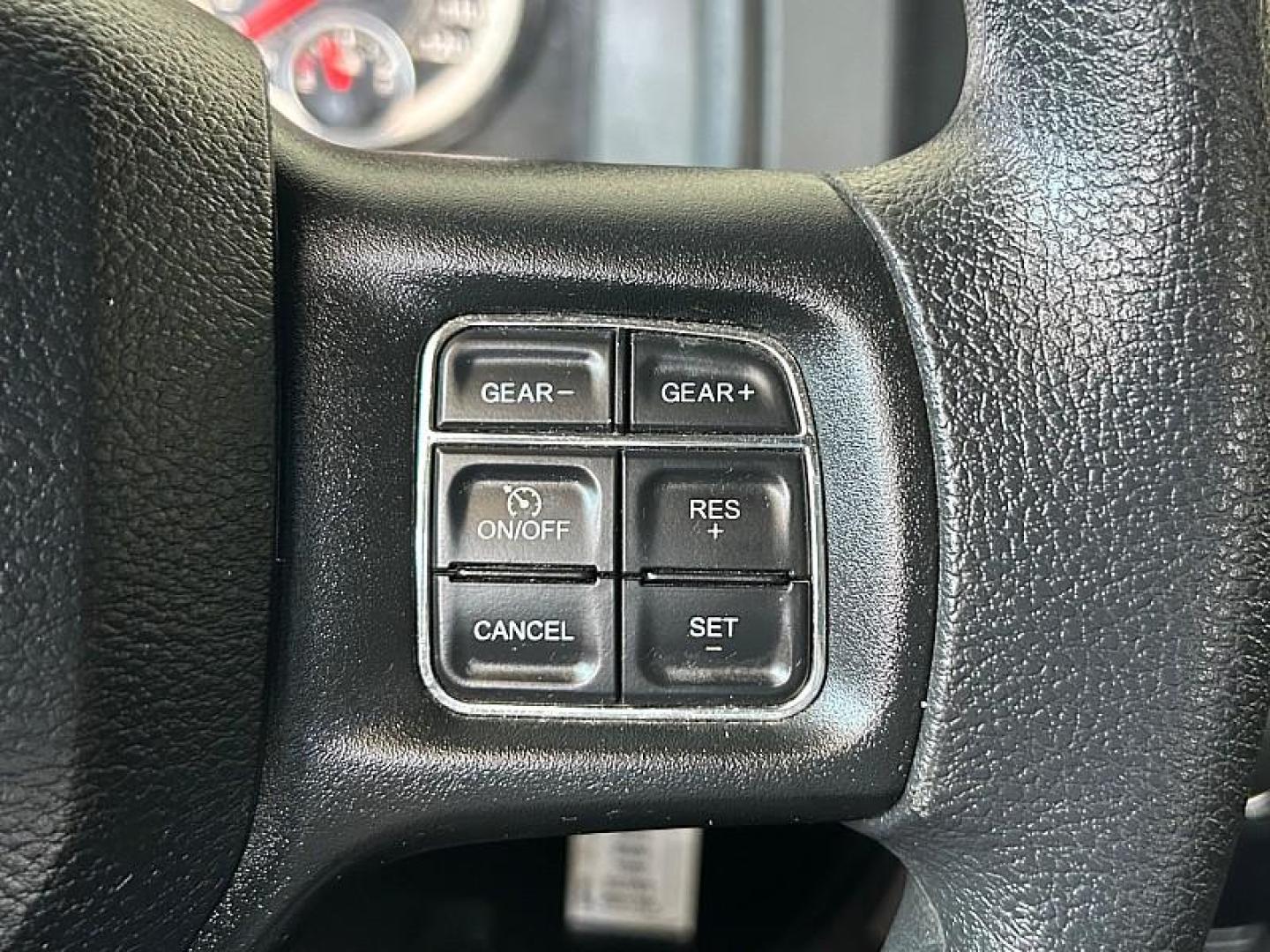 2019 SILVER Ram 1500 Classic 2WD (1C6RR6FG3KS) with an 6-Cyl 3.6 Liter engine, Automatic 8-Spd transmission, located at 412 Auto Vista Drive, Palmdale, 93551, (661) 945-0620, 34.592636, -118.136681 - Photo#21