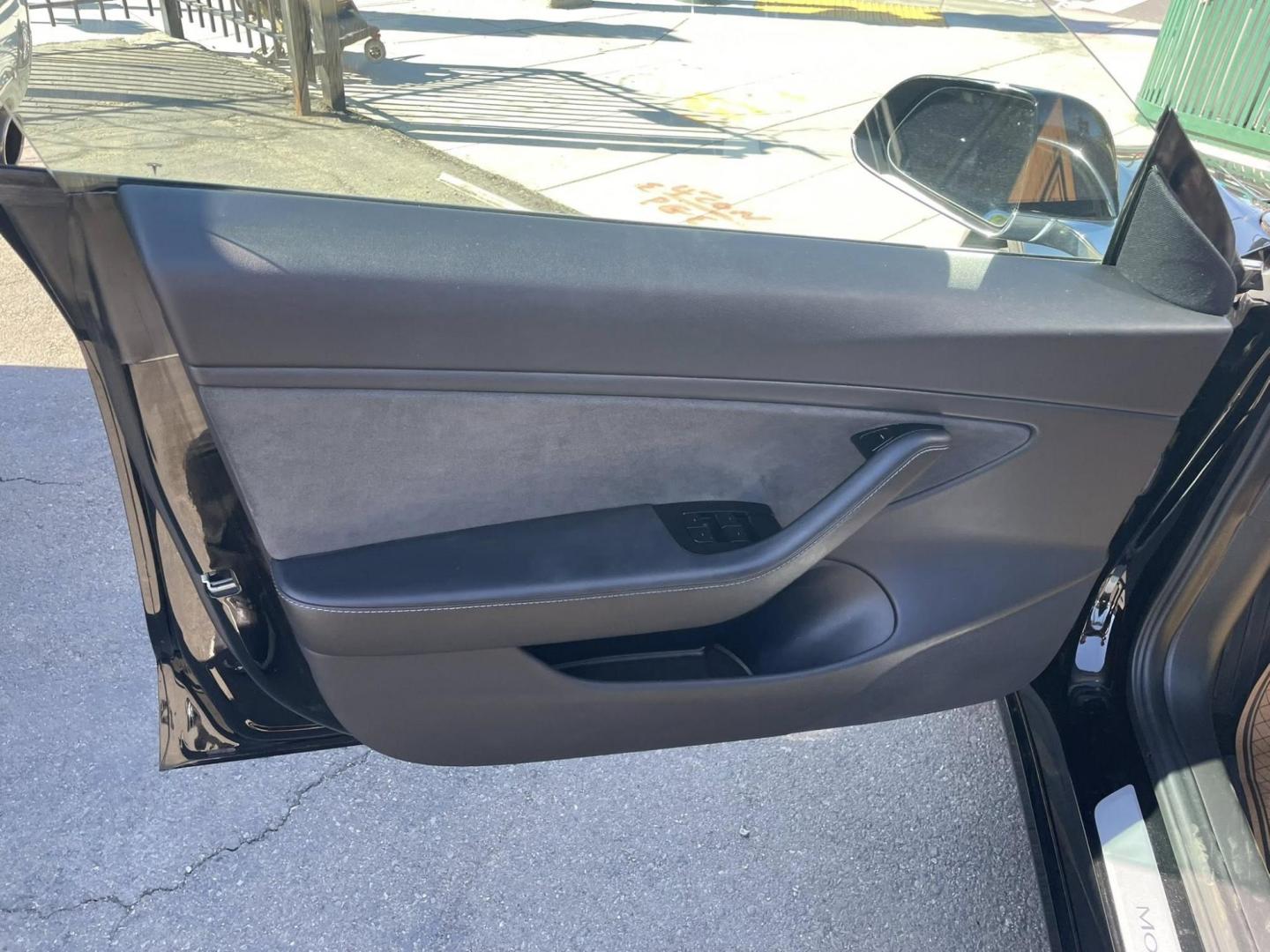2019 Tesla Model 3 Base (5YJ3E1EA4KF) with an ELECTRIC engine, 1A transmission, located at 744 E Miner Ave, Stockton, CA, 95202, (209) 944-5770, 37.956863, -121.282082 - PLUS TAXES AND FEES NO CHARGER AVAILABLE - Photo#4