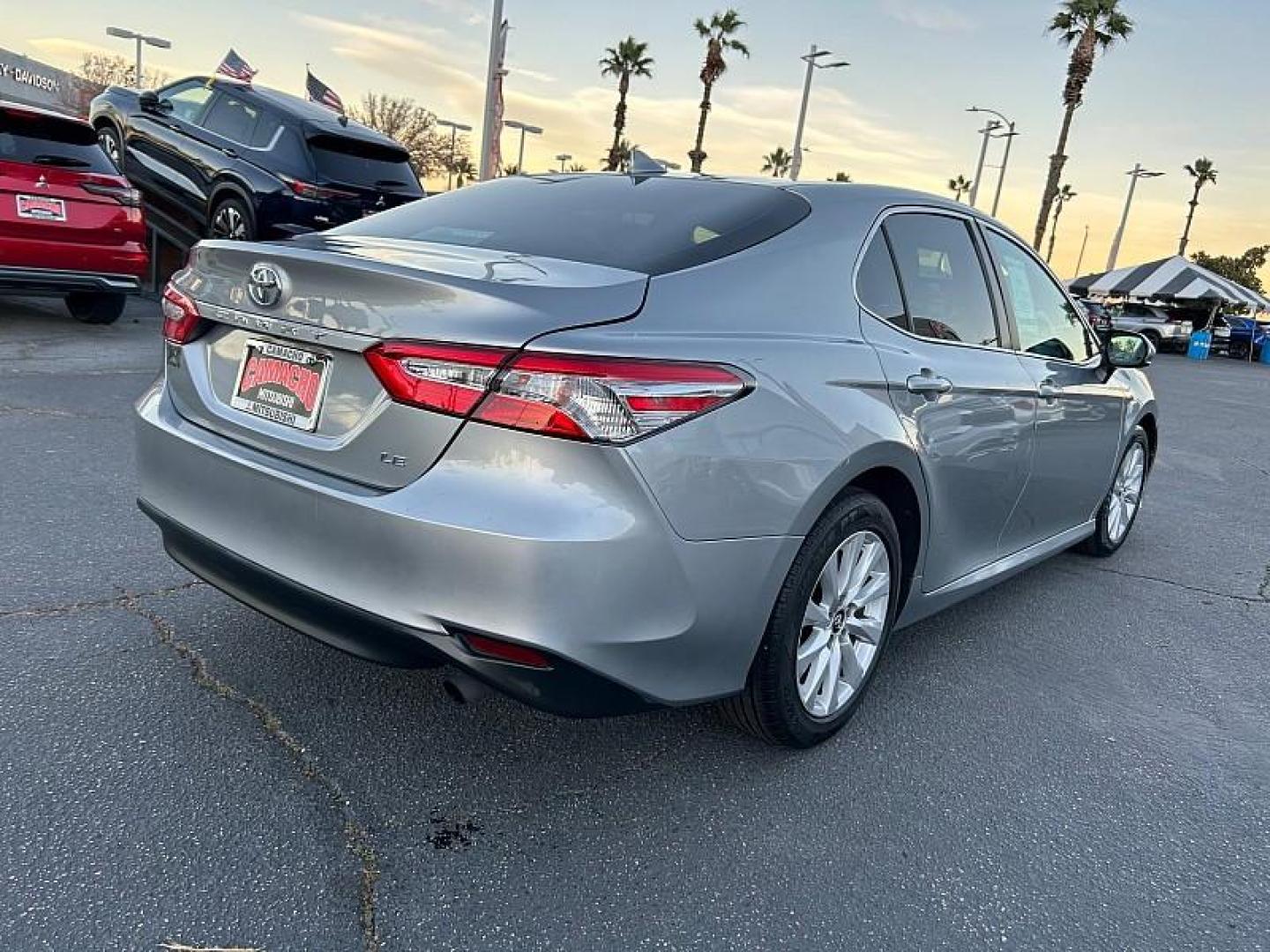 2019 SILVER Toyota Camry (4T1B11HKXKU) with an 4-Cyl 2.5 Liter engine, Automatic 8-Spd w/Sequential Shift transmission, located at 412 Auto Vista Drive, Palmdale, 93551, (661) 945-0620, 34.592636, -118.136681 - Photo#6