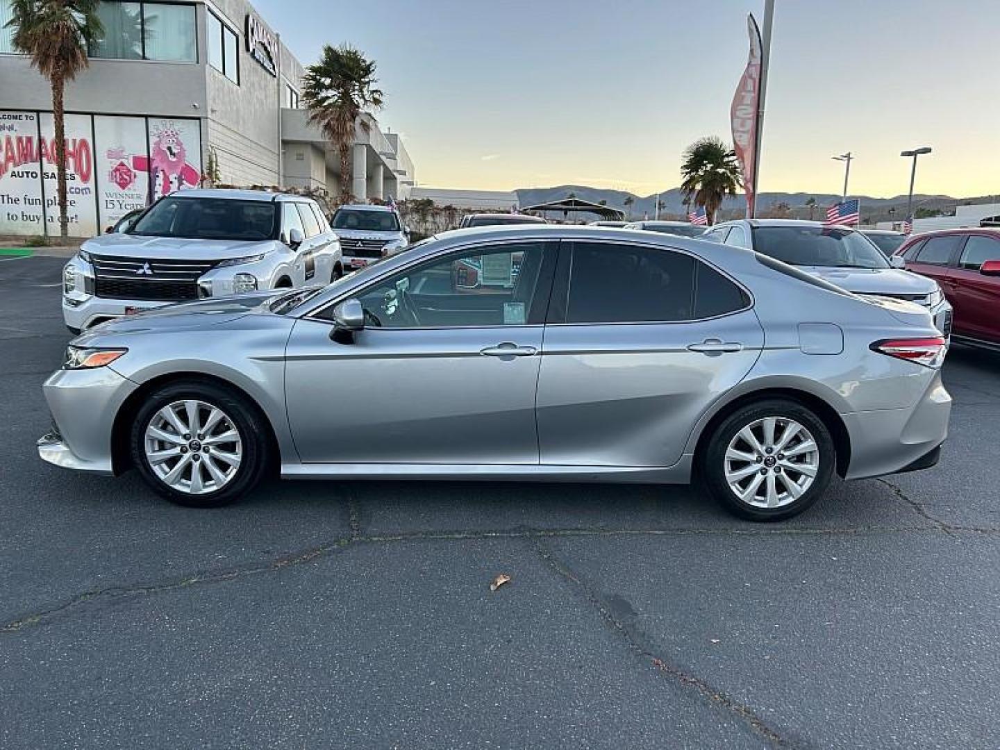 2019 SILVER Toyota Camry (4T1B11HKXKU) with an 4-Cyl 2.5 Liter engine, Automatic 8-Spd w/Sequential Shift transmission, located at 412 Auto Vista Drive, Palmdale, 93551, (661) 945-0620, 34.592636, -118.136681 - Photo#9