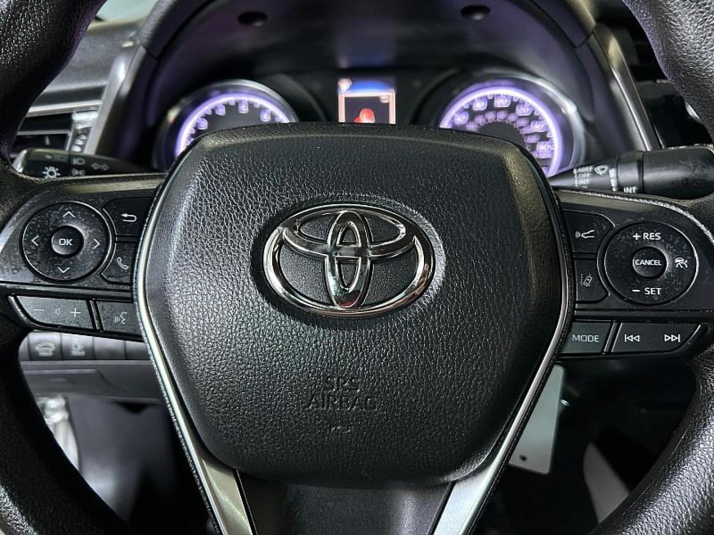 2019 SILVER Toyota Camry (4T1B11HKXKU) with an 4-Cyl 2.5 Liter engine, Automatic 8-Spd w/Sequential Shift transmission, located at 412 Auto Vista Drive, Palmdale, 93551, (661) 945-0620, 34.592636, -118.136681 - Photo#19