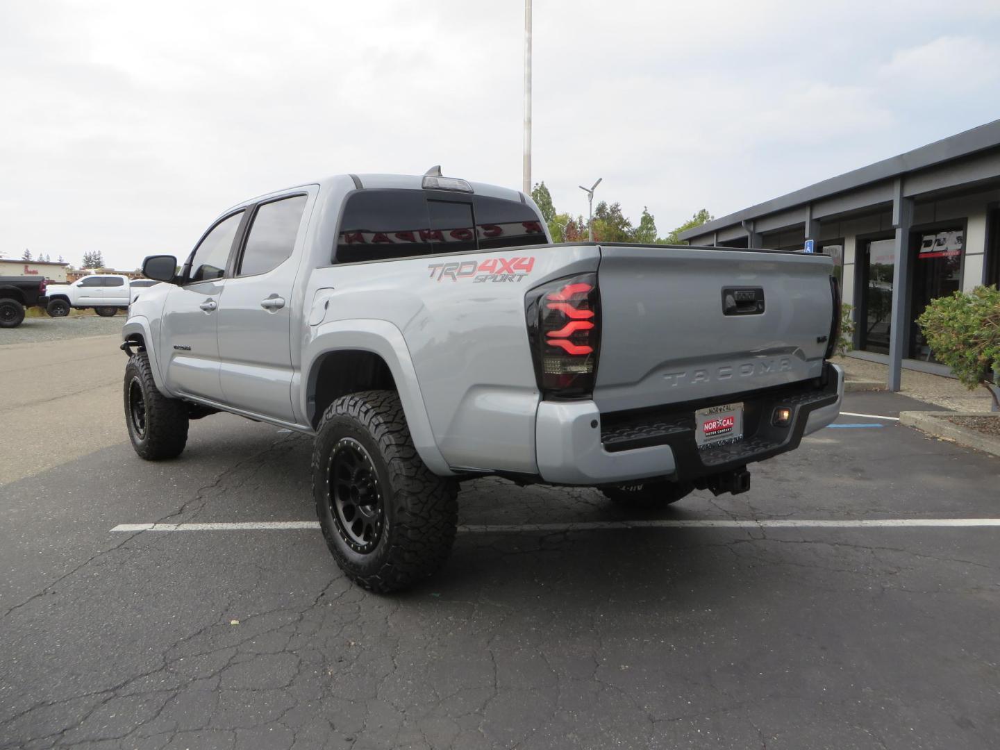 2019 grey /black Toyota Tacoma TRD Sport Double Cab (3TMCZ5AN2KM) with an 3.6L V6 DOHC 24V engine, 6A transmission, located at 2630 Grass Valley Highway, Auburn, CA, 95603, (530) 508-5100, 38.937893, -121.095482 - Must see Tacoma sitting on King 2.5 adjustable remote reservoir coilovers, King 2.5 adjustable remote reservoir rear shocks, Icon Upper control arms, BFG KO3 tires, 17" Method NV wheels, C4 front bumper, Baja Designs lights, LUXX series taillights, aluminum TRD skid plate, bedmat, bed extender, and - Photo#2
