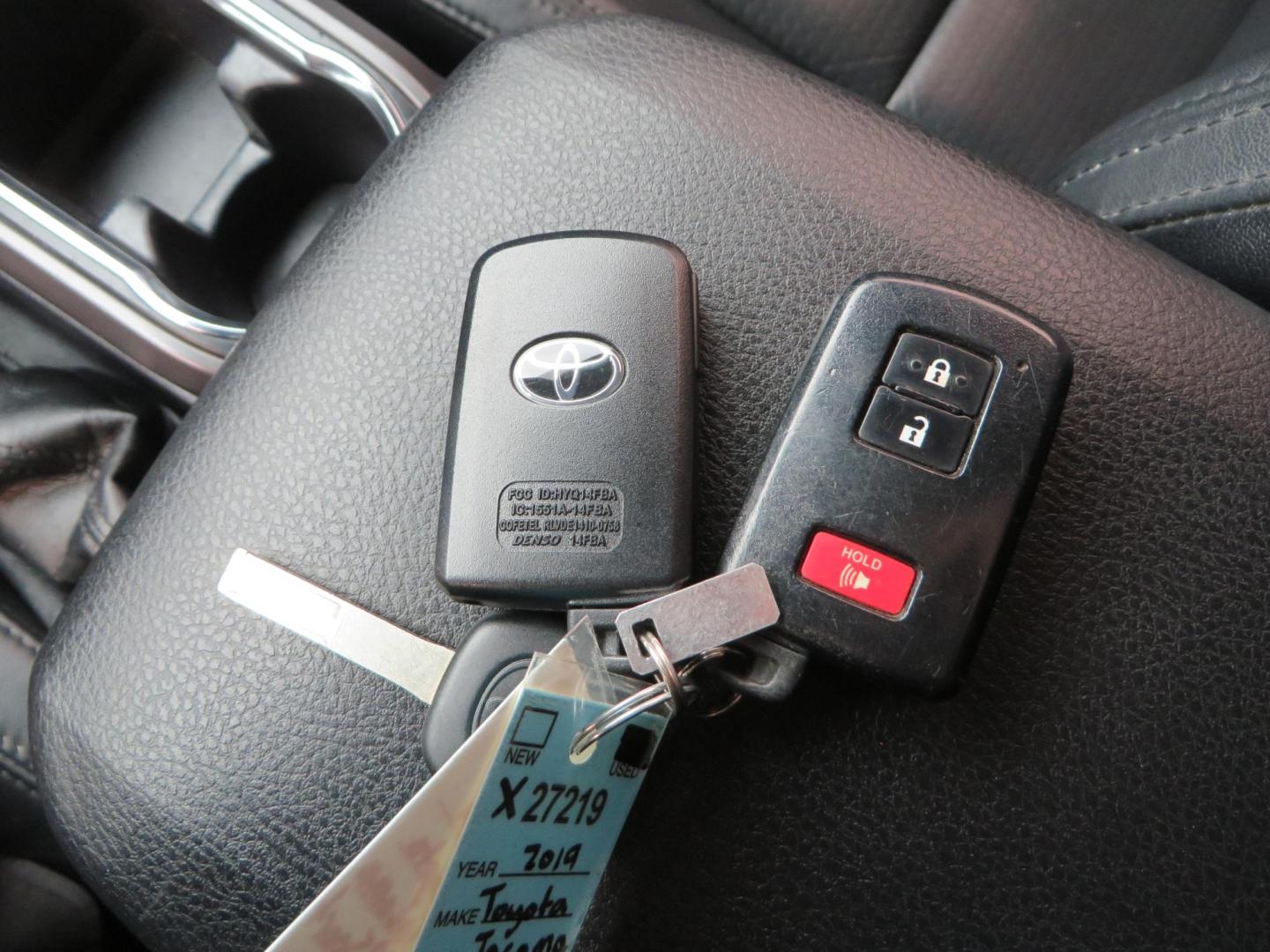2019 grey /black Toyota Tacoma TRD Sport Double Cab (3TMCZ5AN2KM) with an 3.6L V6 DOHC 24V engine, 6A transmission, located at 2630 Grass Valley Highway, Auburn, CA, 95603, (530) 508-5100, 38.937893, -121.095482 - Must see Tacoma sitting on King 2.5 adjustable remote reservoir coilovers, King 2.5 adjustable remote reservoir rear shocks, Icon Upper control arms, BFG KO3 tires, 17" Method NV wheels, C4 front bumper, Baja Designs lights, LUXX series taillights, aluminum TRD skid plate, bedmat, bed extender, and - Photo#40