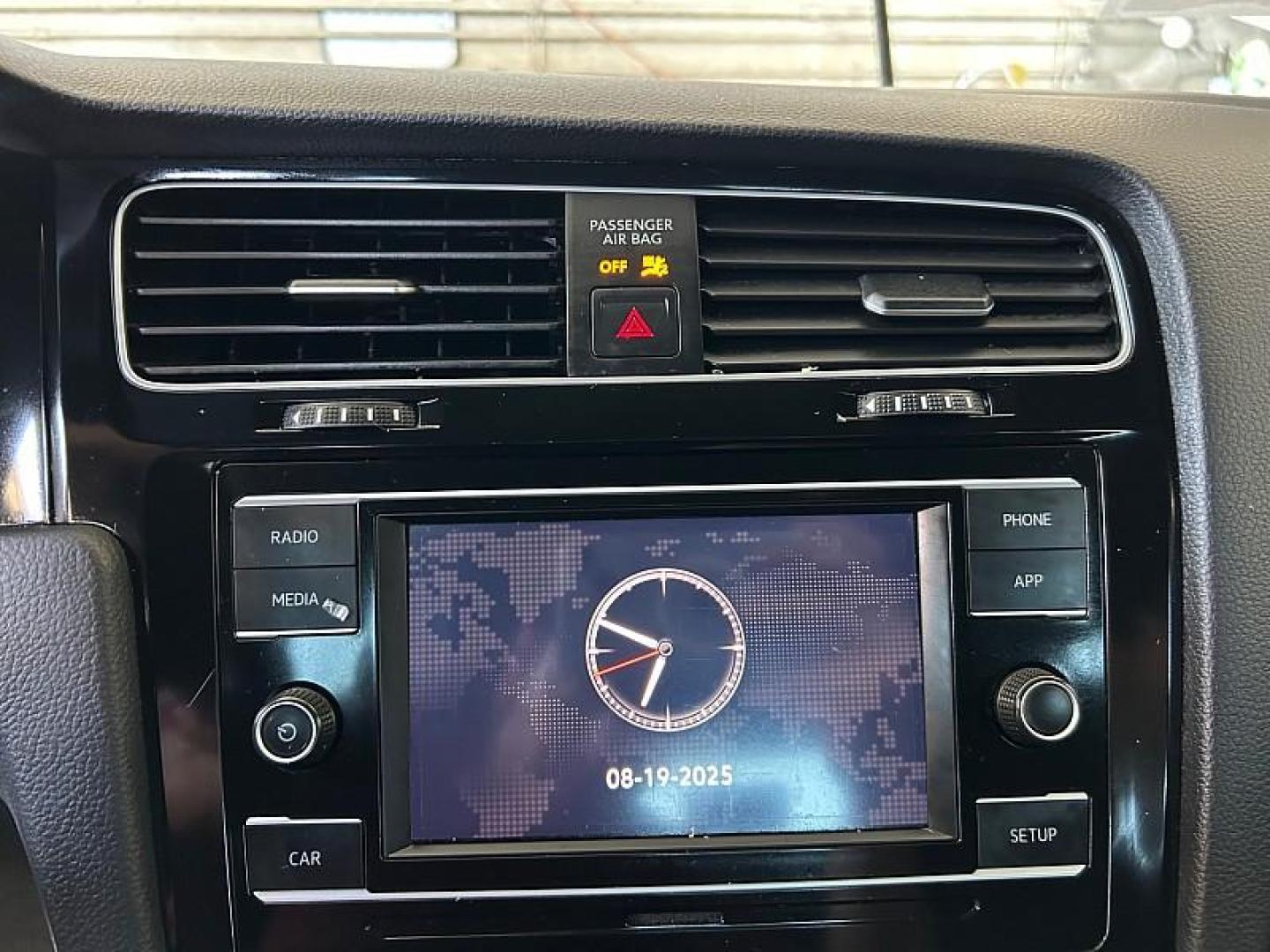 2019 WHITE Volkswagen GTI (3VW6T7AU0KM) with an 4-Cyl Turbo 2.0 Liter engine, Automatic 7-Spd DSG w/Tiptronic transmission, located at 412 Auto Vista Drive, Palmdale, 93551, (661) 945-0620, 34.592636, -118.136681 - Photo#17
