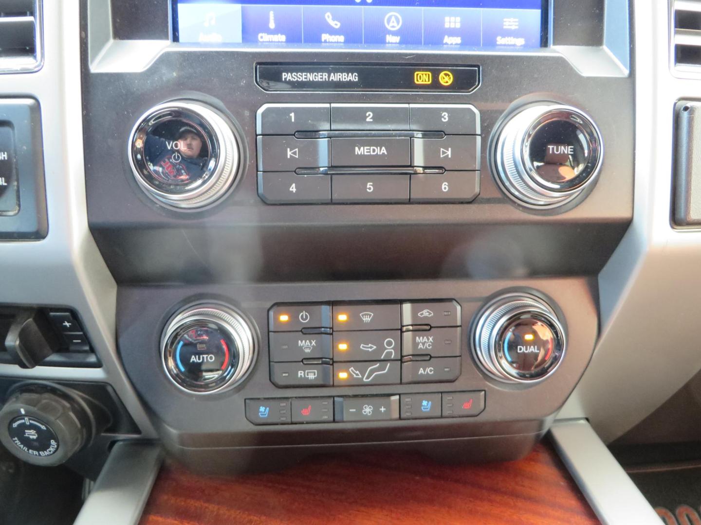 2020 BLACK /BROWN Ford F-350 SD King Ranch Crew Cab Long Bed 4WD (1FT8W3BT7LE) with an 6.7L V8 OHV 16V DIESEL engine, 6A transmission, located at 2630 Grass Valley Highway, Auburn, CA, 95603, (530) 508-5100, 38.937893, -121.095482 - Features a Decked Truck Bed storage system, Better Build toolbox, Bolt cable locks, Bug Defelector, and Weathertech side window deflectors.- Photo#35
