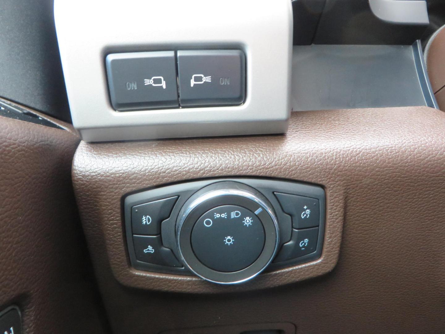 2020 BLACK /BROWN Ford F-350 SD King Ranch Crew Cab Long Bed 4WD (1FT8W3BT7LE) with an 6.7L V8 OHV 16V DIESEL engine, 6A transmission, located at 2630 Grass Valley Highway, Auburn, CA, 95603, (530) 508-5100, 38.937893, -121.095482 - Features a Decked Truck Bed storage system, Better Build toolbox, Bolt cable locks, Bug Defelector, and Weathertech side window deflectors.- Photo#45